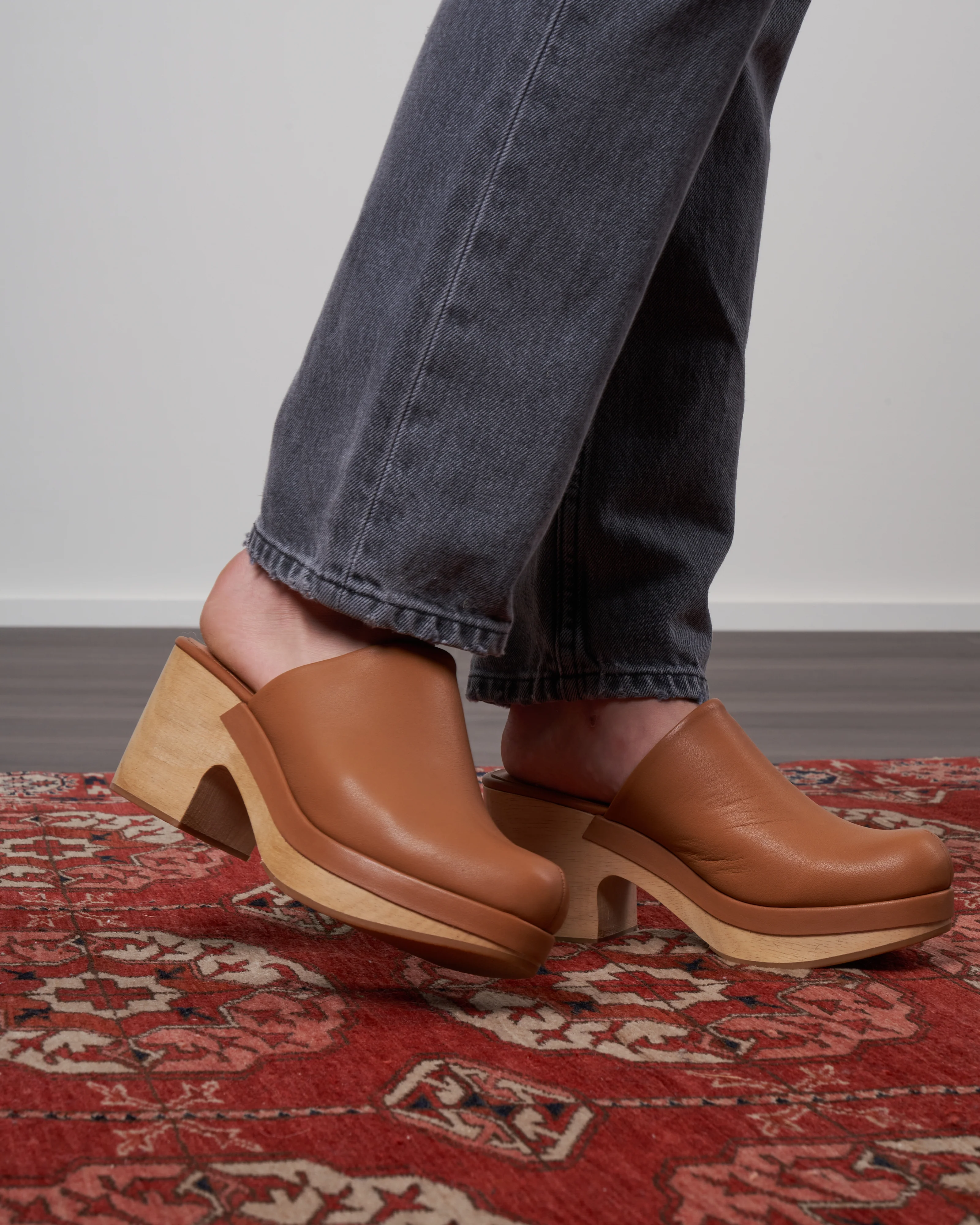 bose clog - leather upper - natural - Image 2