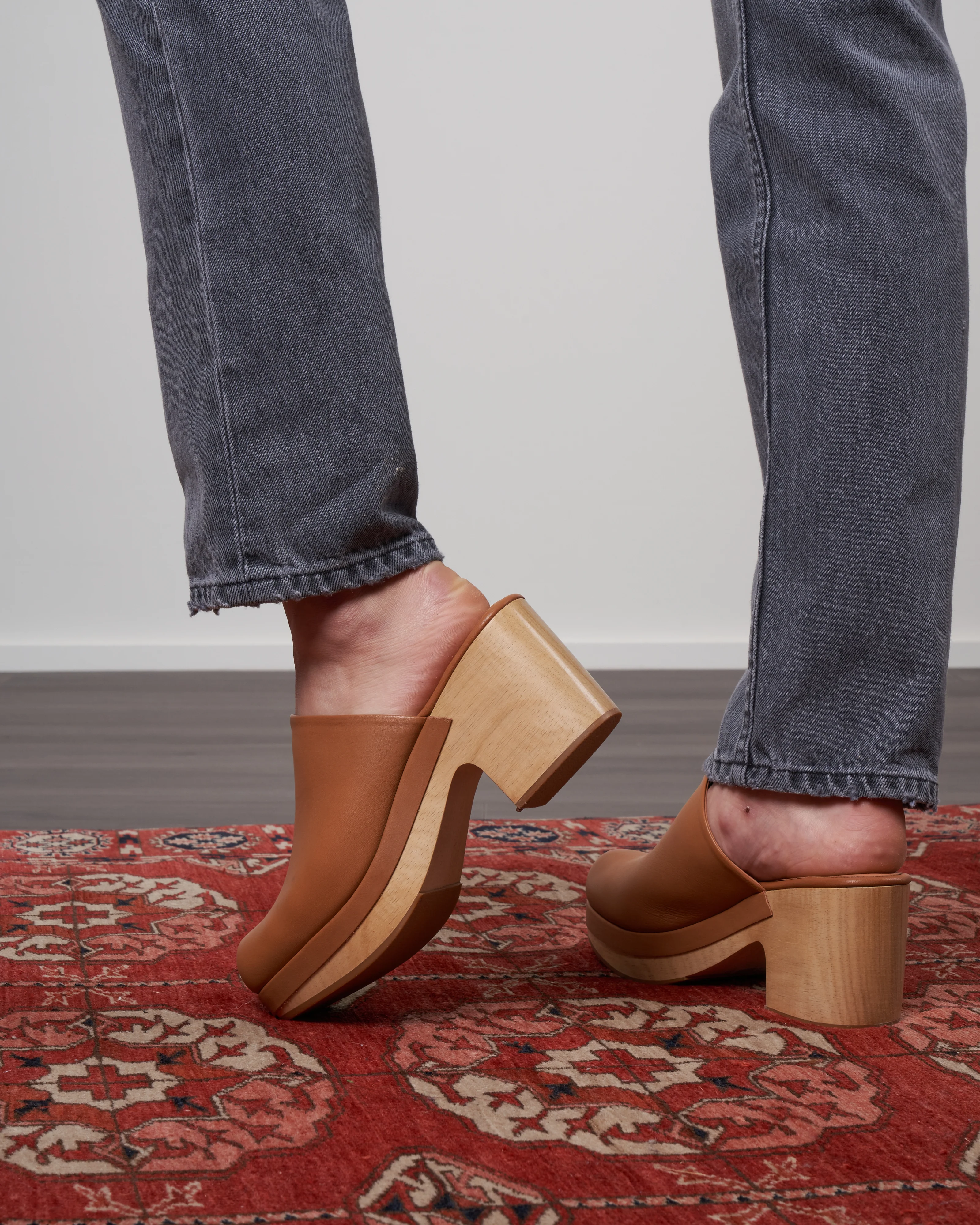 bose clog - leather upper - natural - Image 4
