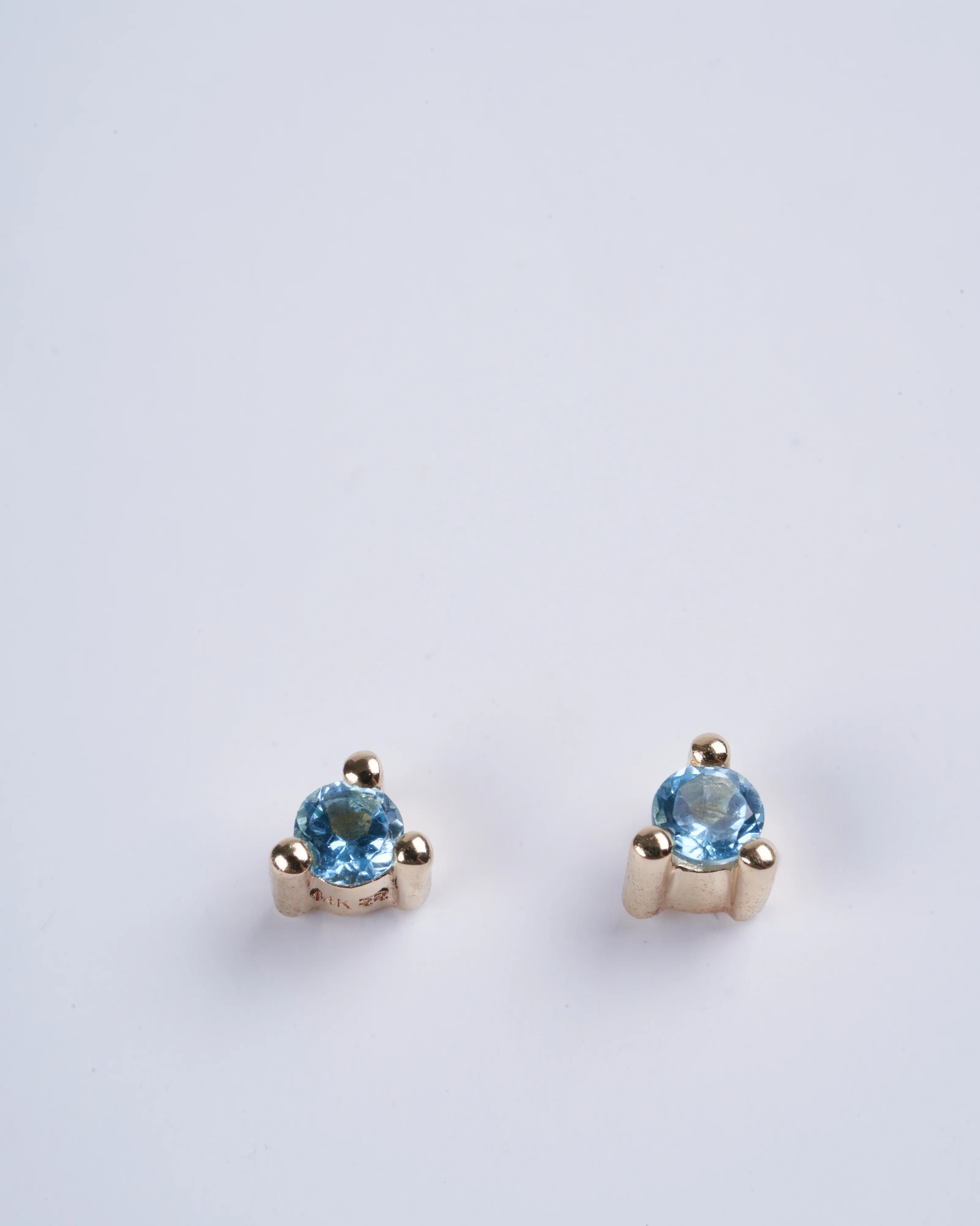 blue topaz studs - blue/ gold - Image 5