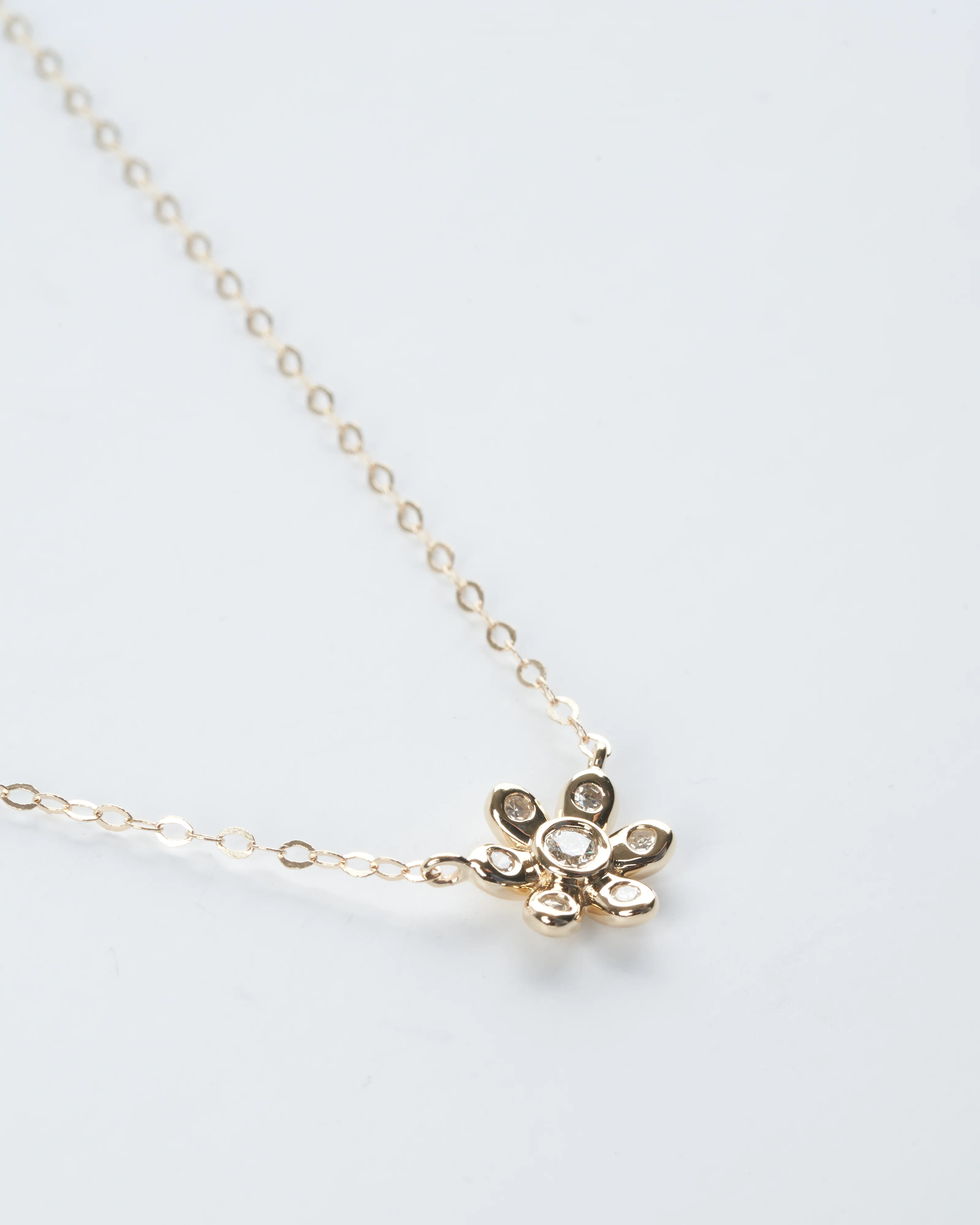 diamond flower necklace - gold / diamond - Image 2