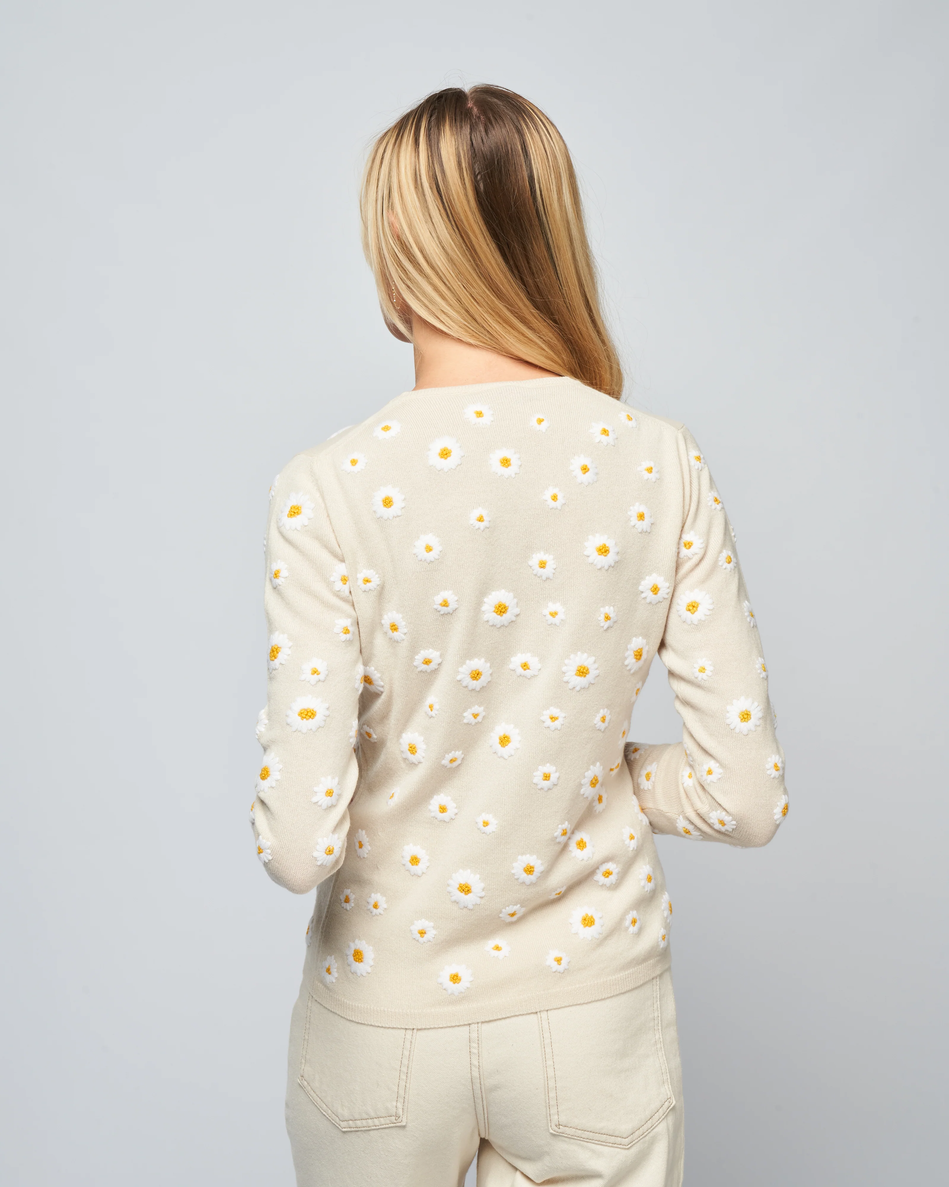 embroidered cashmere crew neck- daisies - cream - Image 4