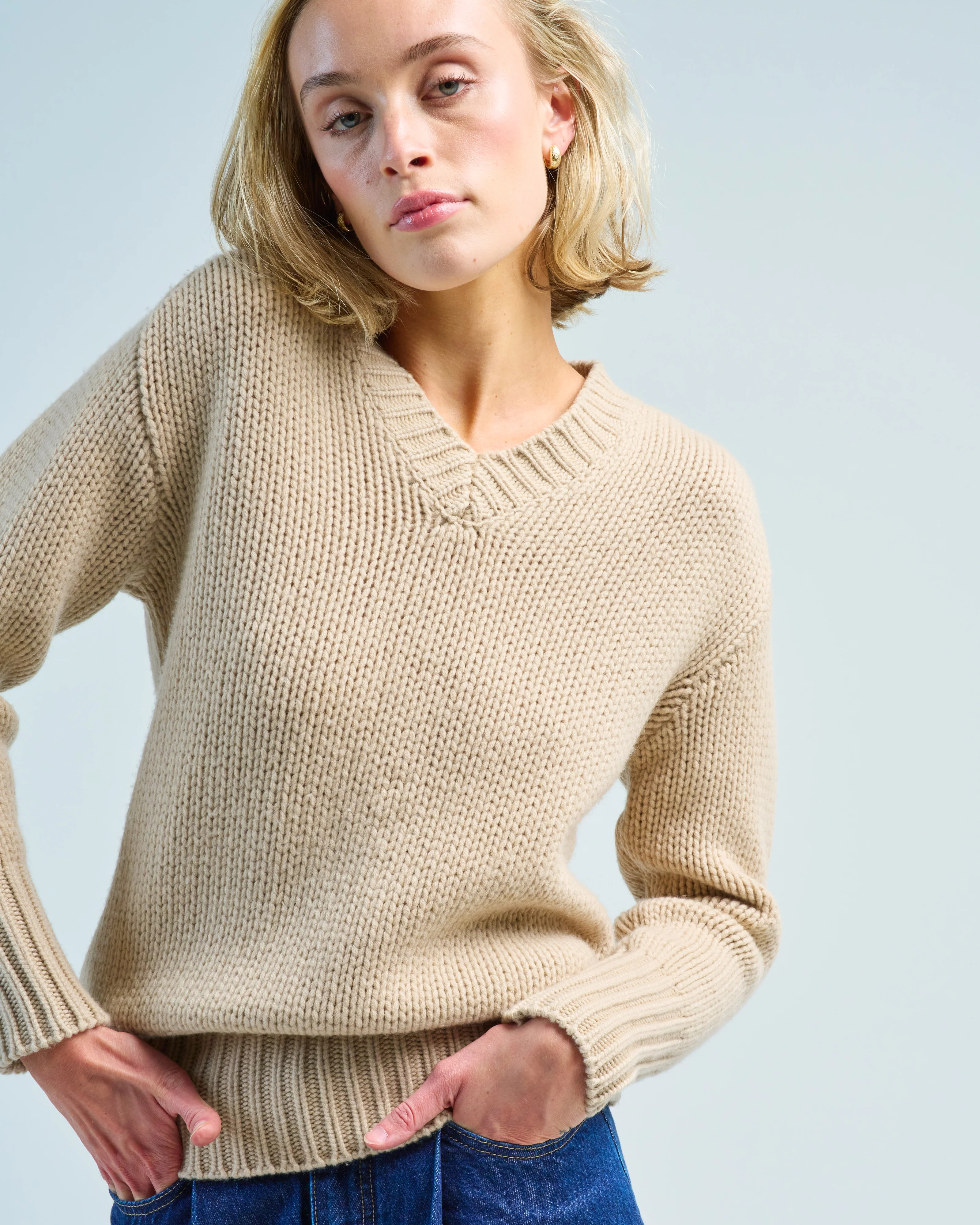 v neck cashmere sweater - Image 4