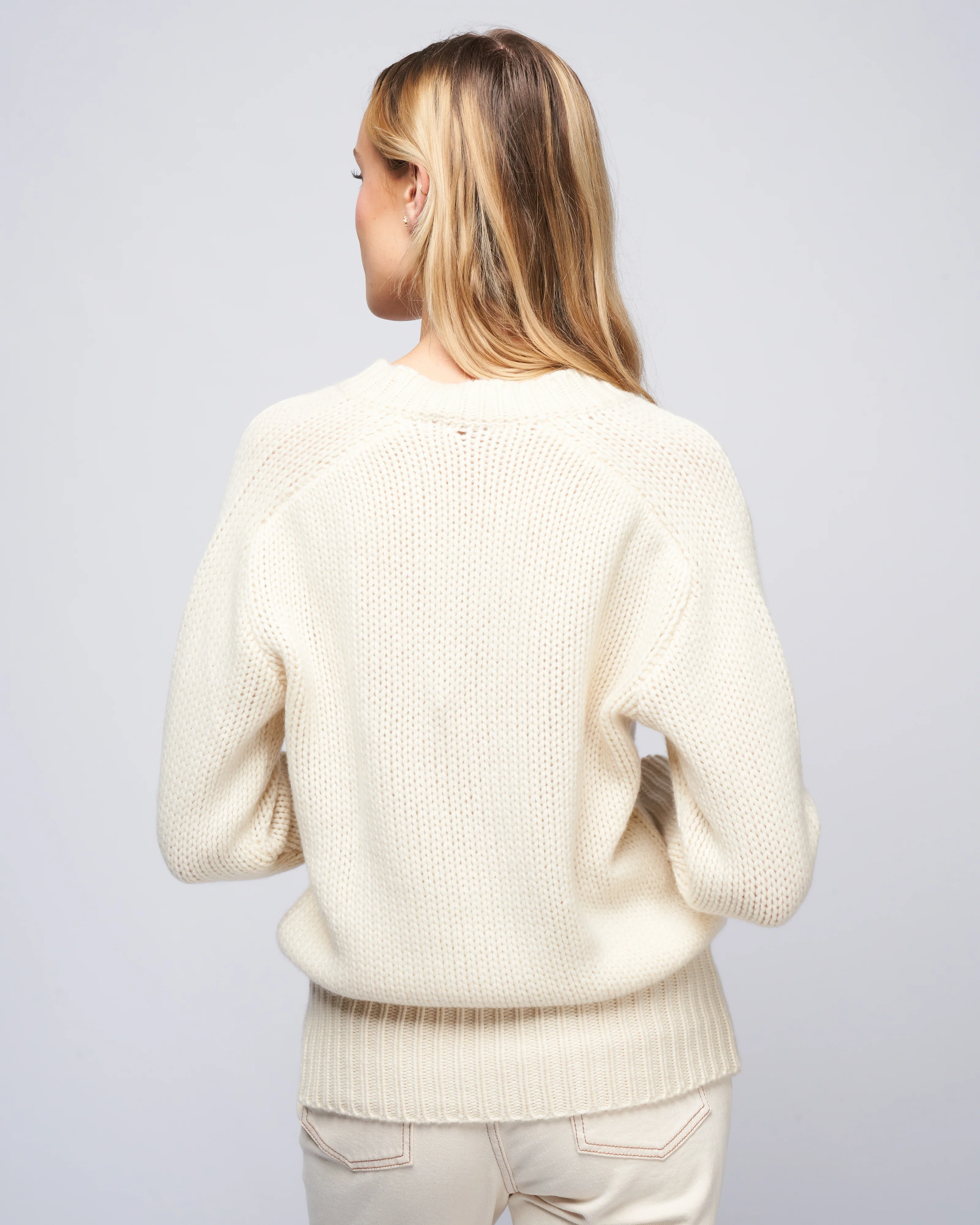 v neck cashmere sweater - off white - Image 4