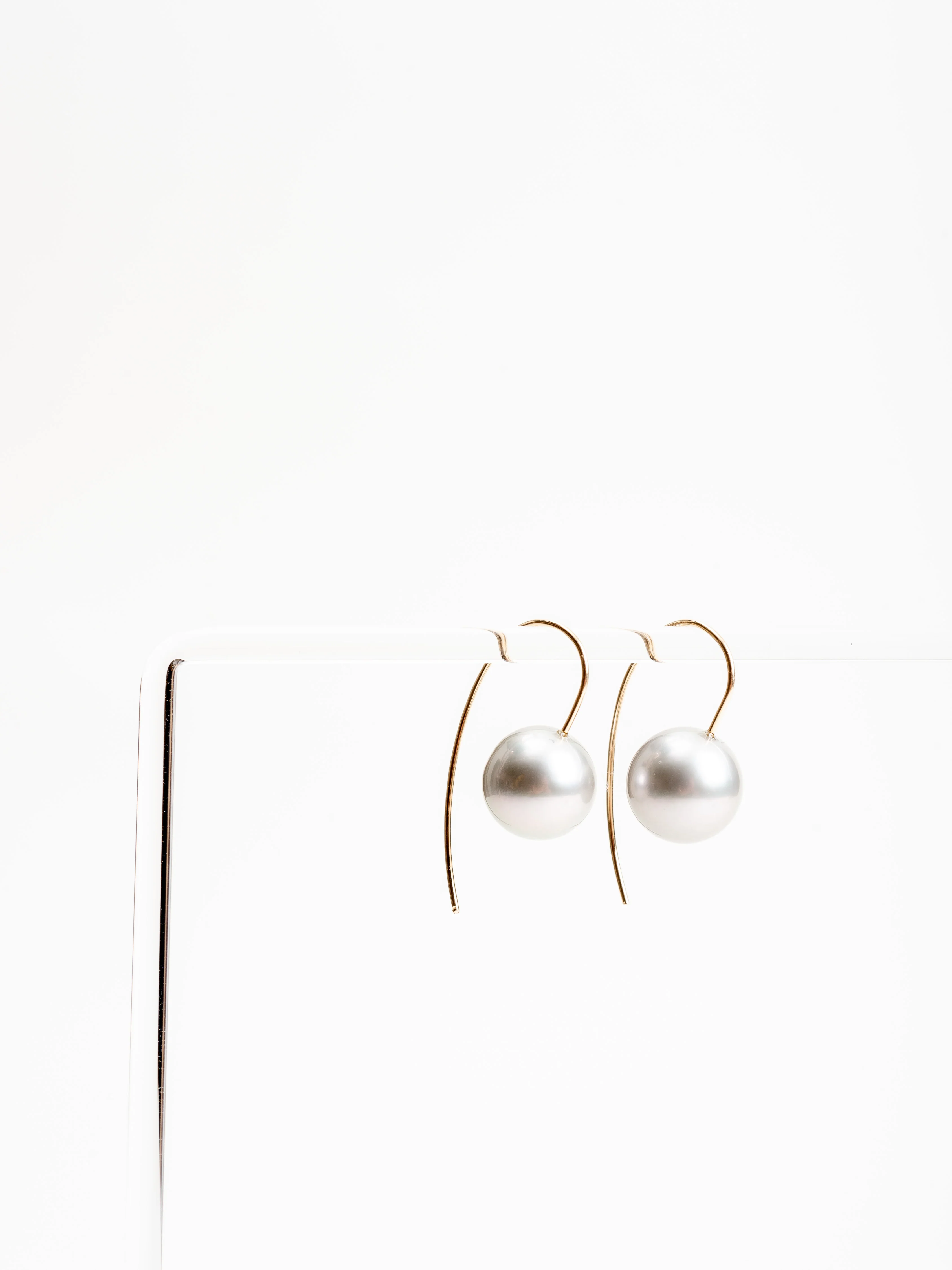 tahitian gray pearl earrings - Image 2