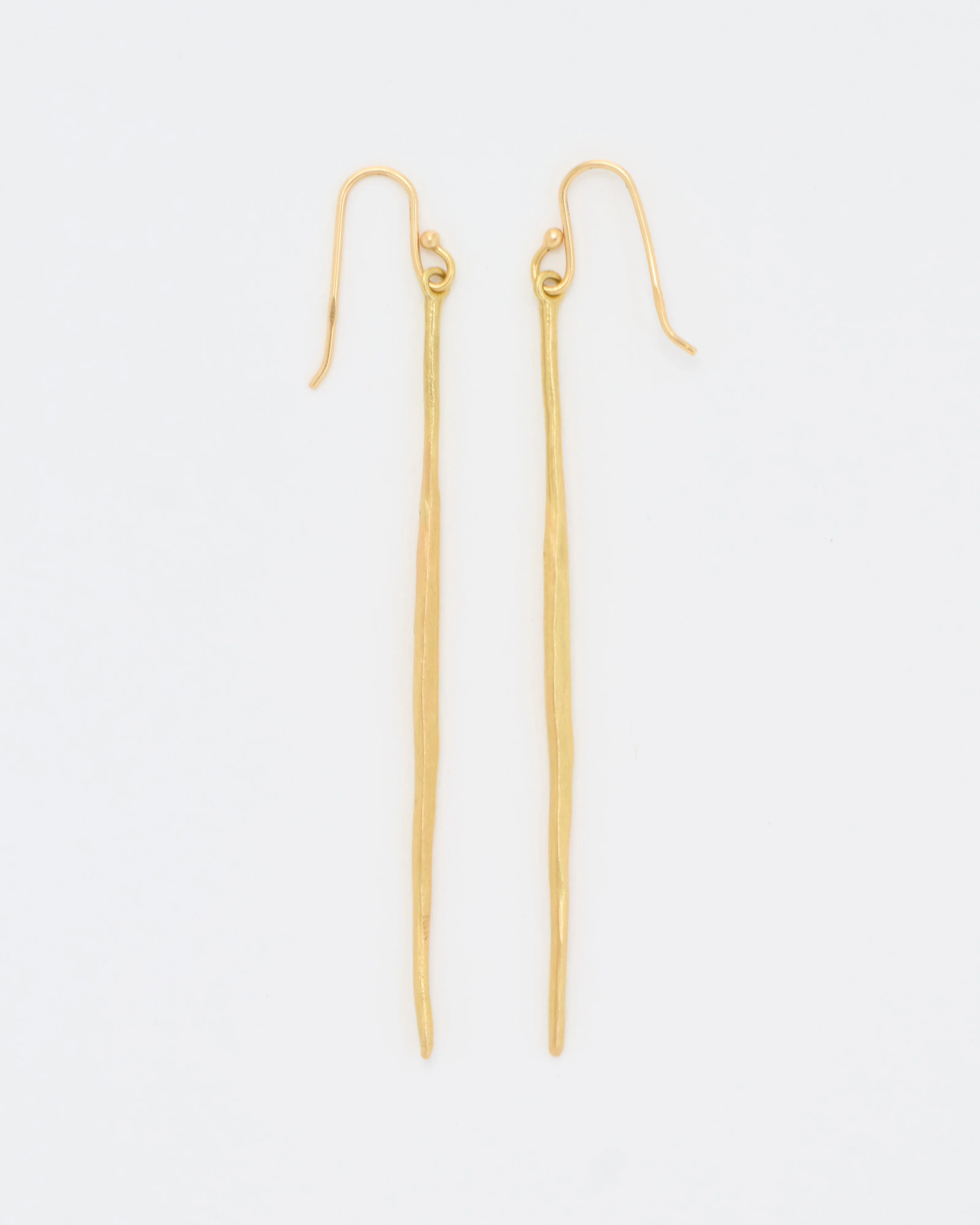18k gold matchstick dangle earring - Image 4