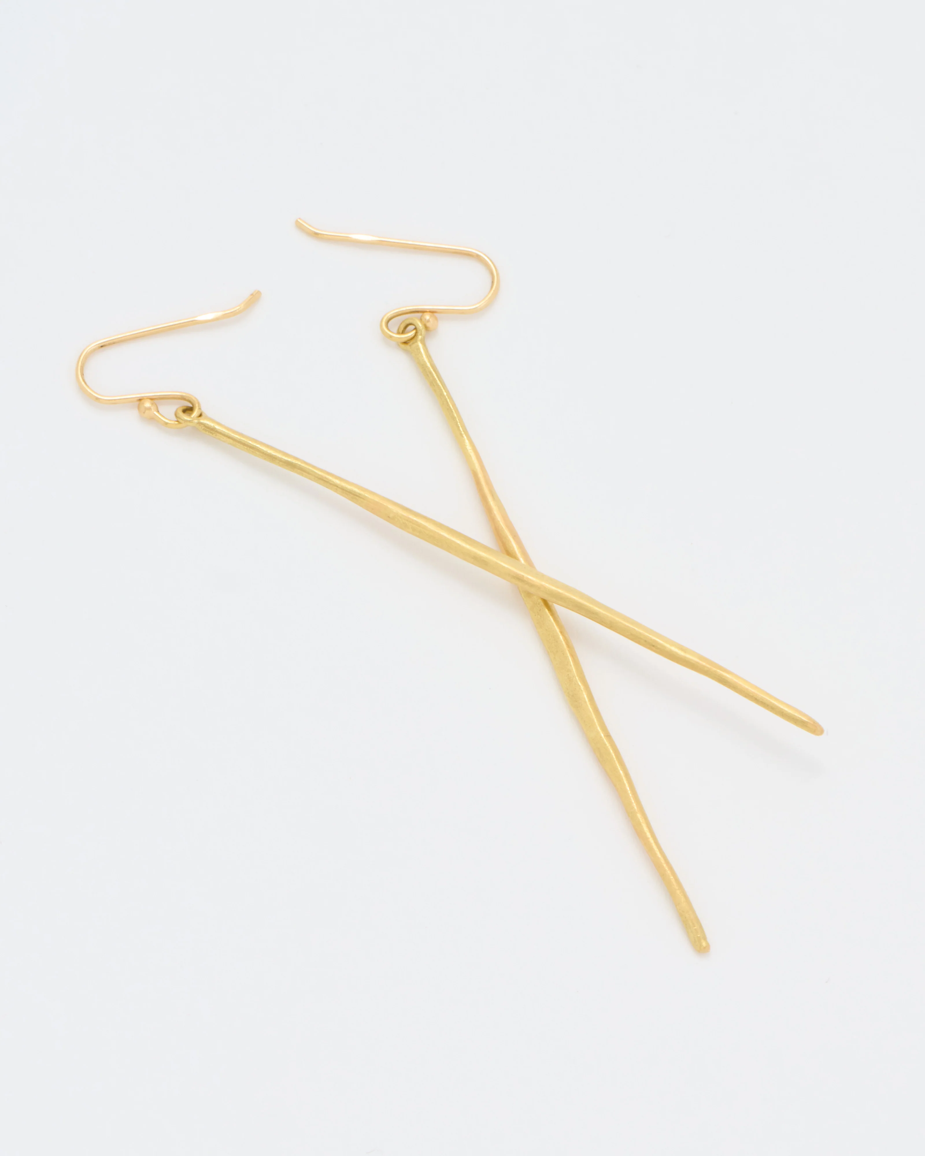 18k gold matchstick dangle earring - Image 5