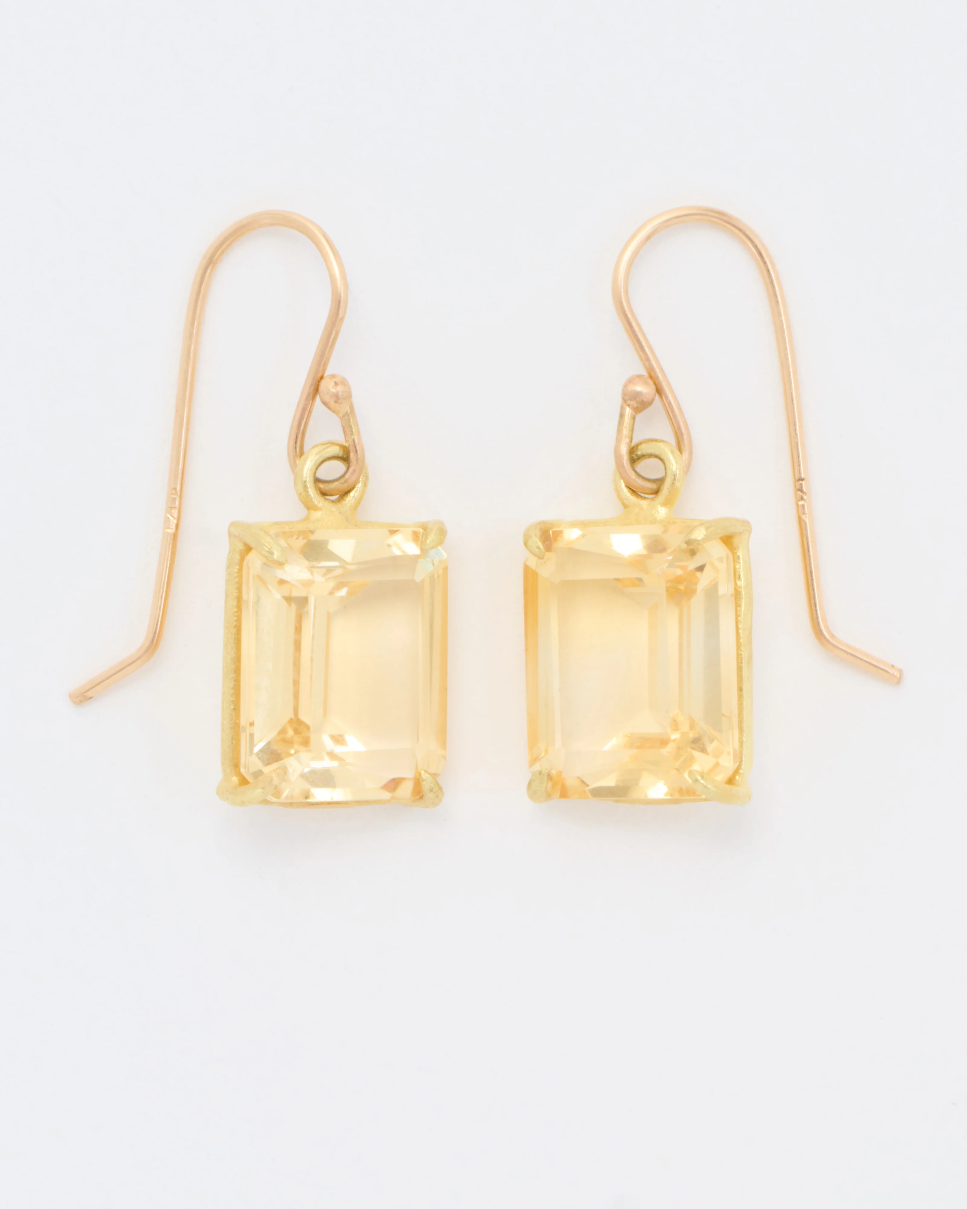 18k small emerald cut faceted champagne citrine earrings - Image 4