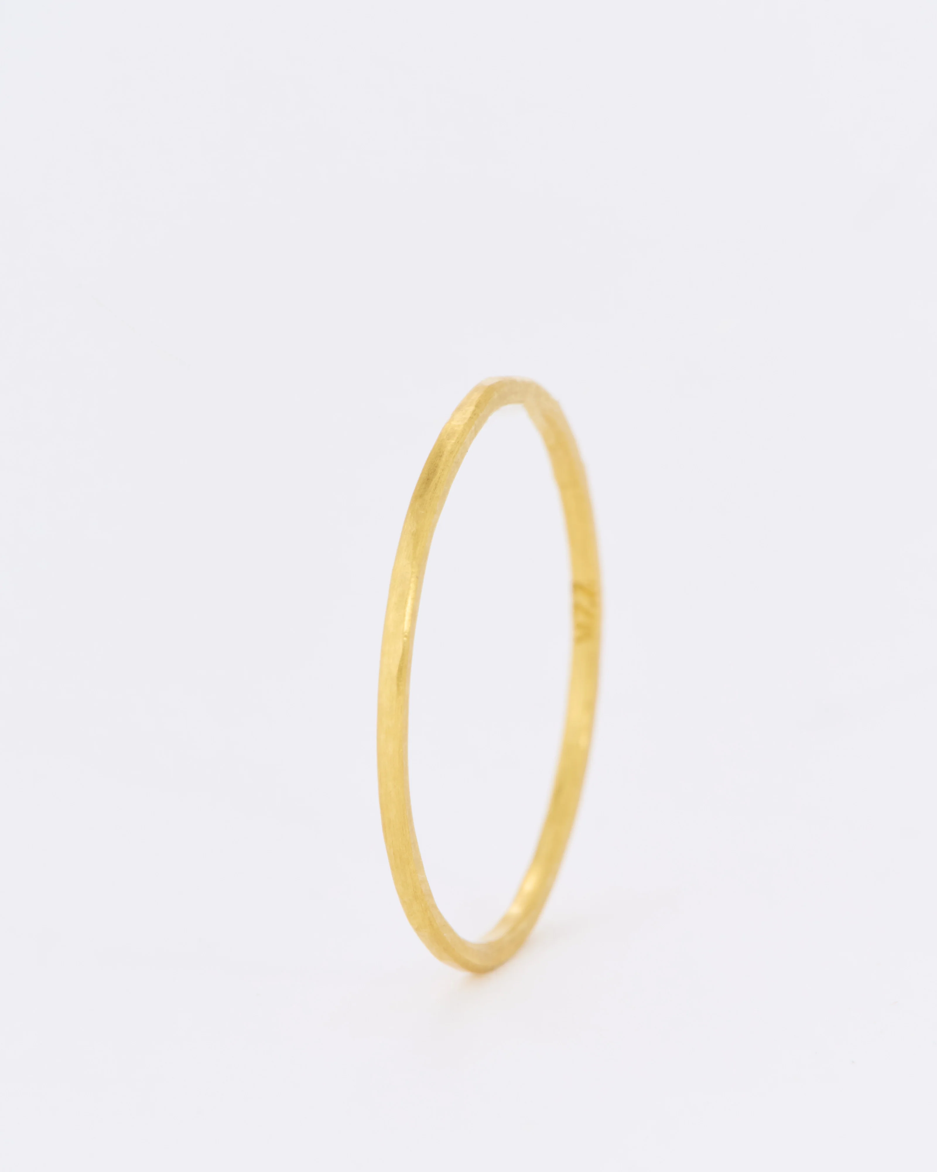 gold hammered band - Image 4
