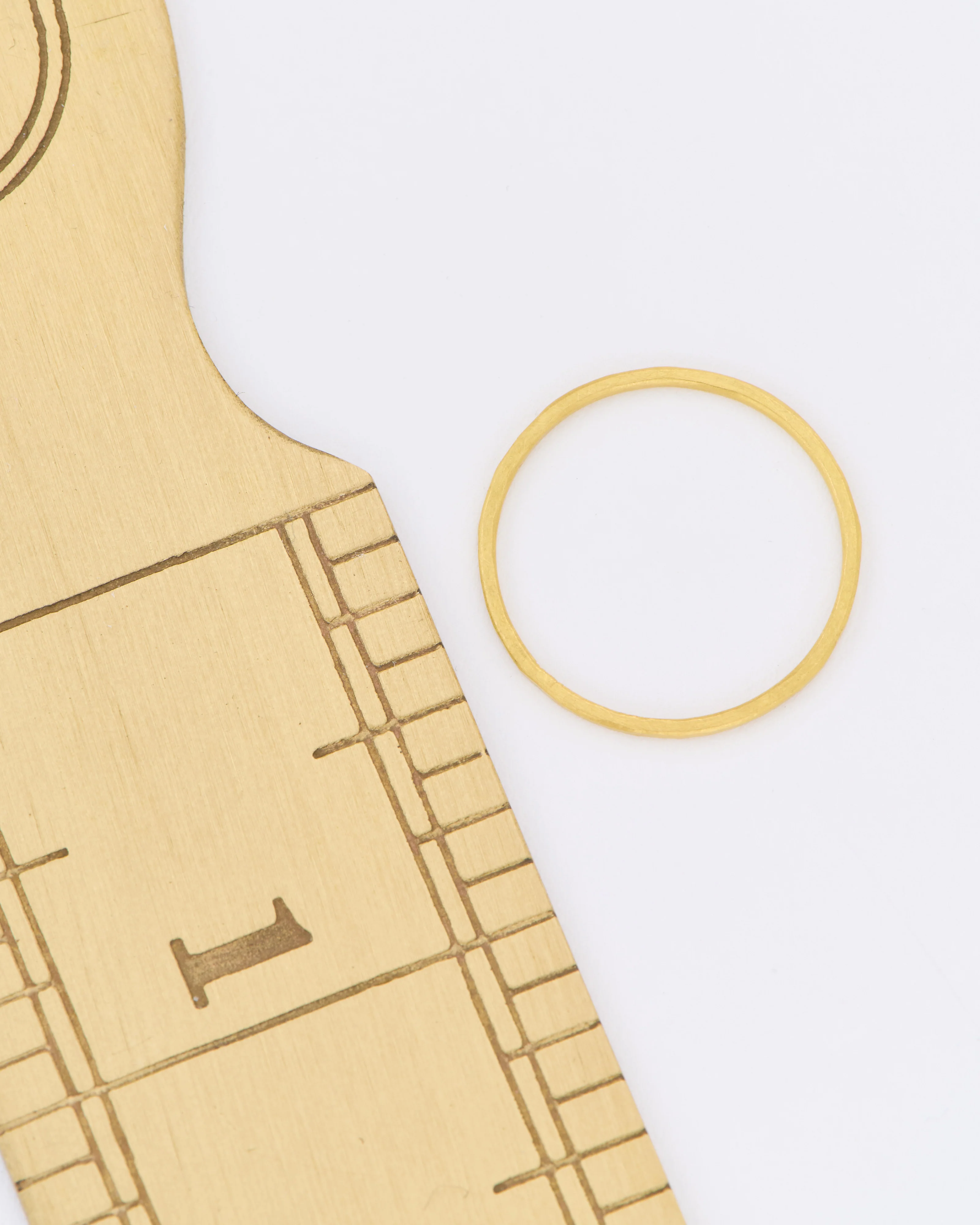 gold hammered band - Image 5