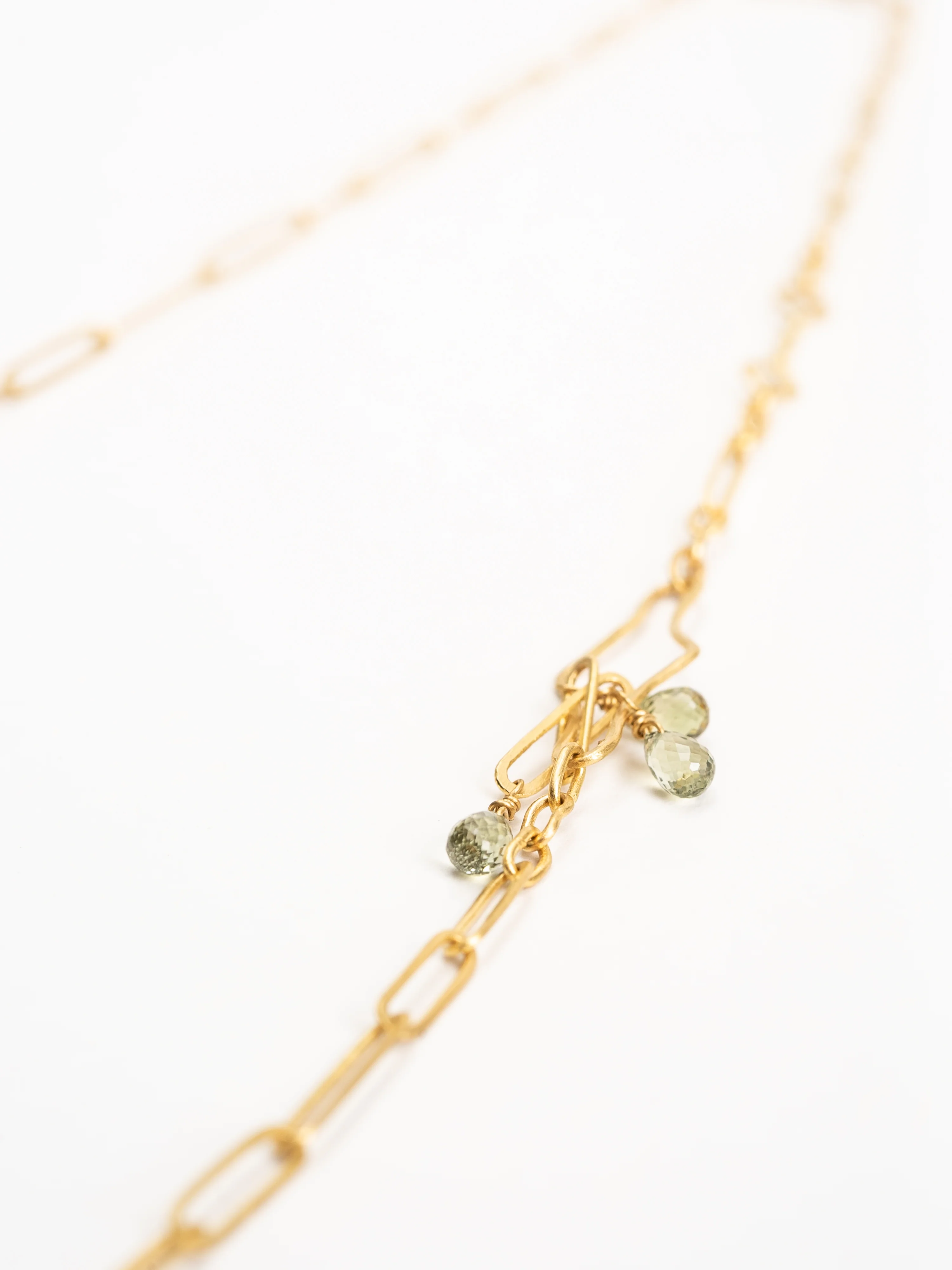 gold link chain with green tourmaline - Image 3