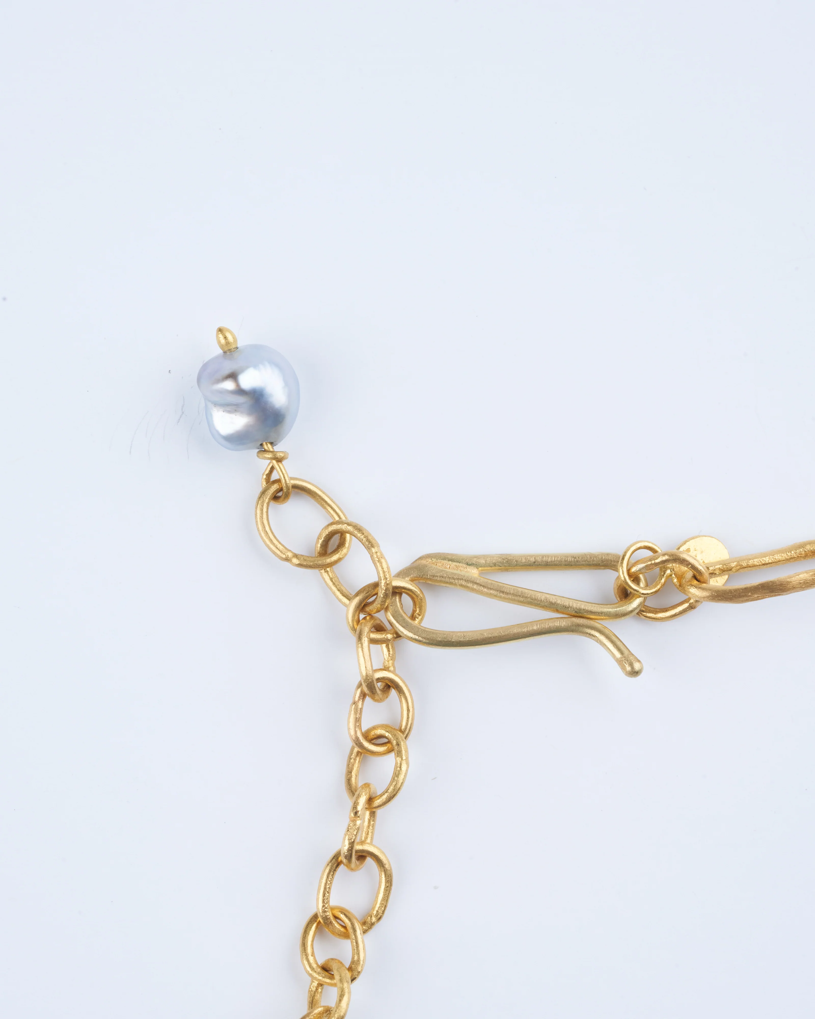 gold heavy box link chain- gold/ pearl - Image 2