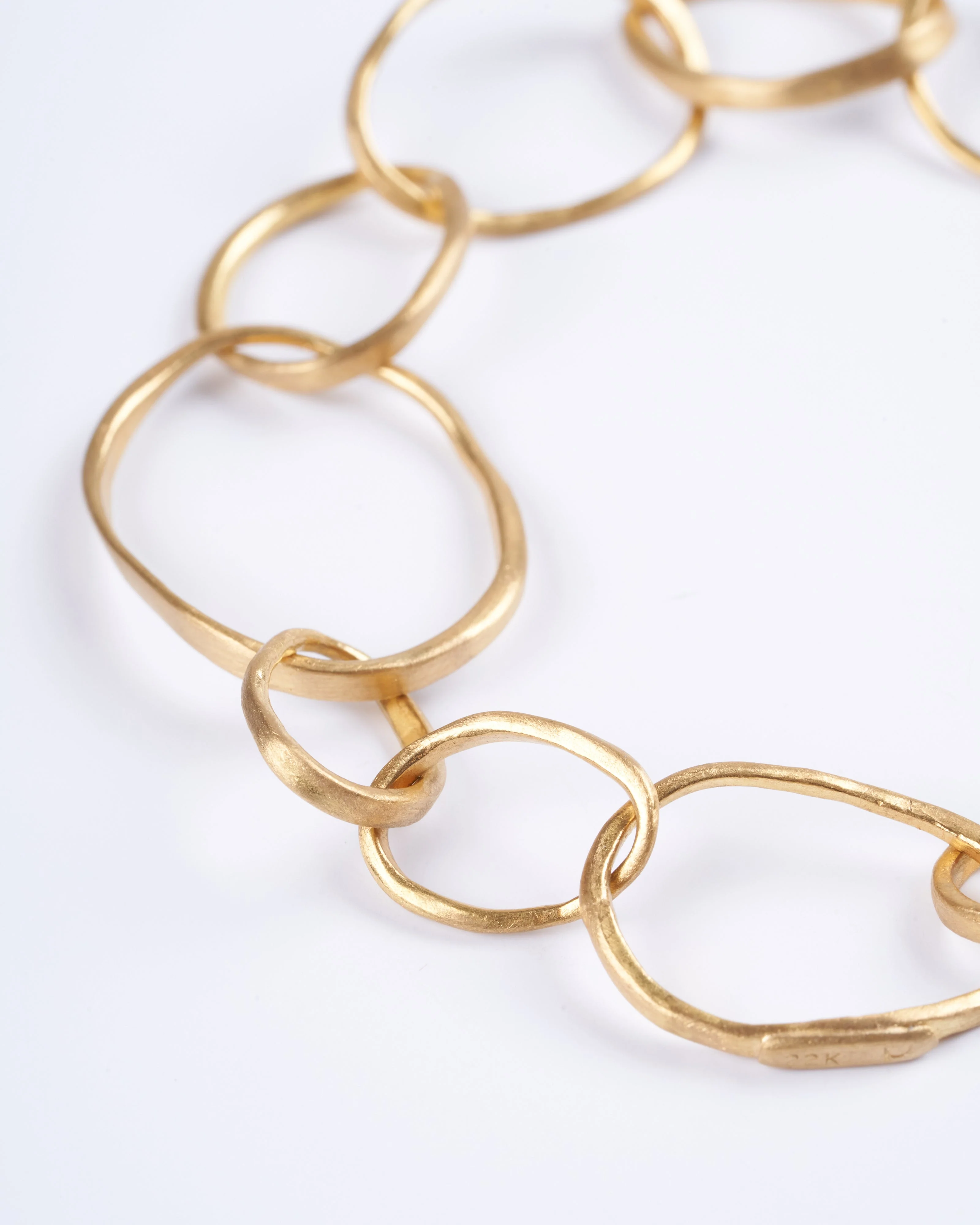 gold petal link bracelet - Image 3