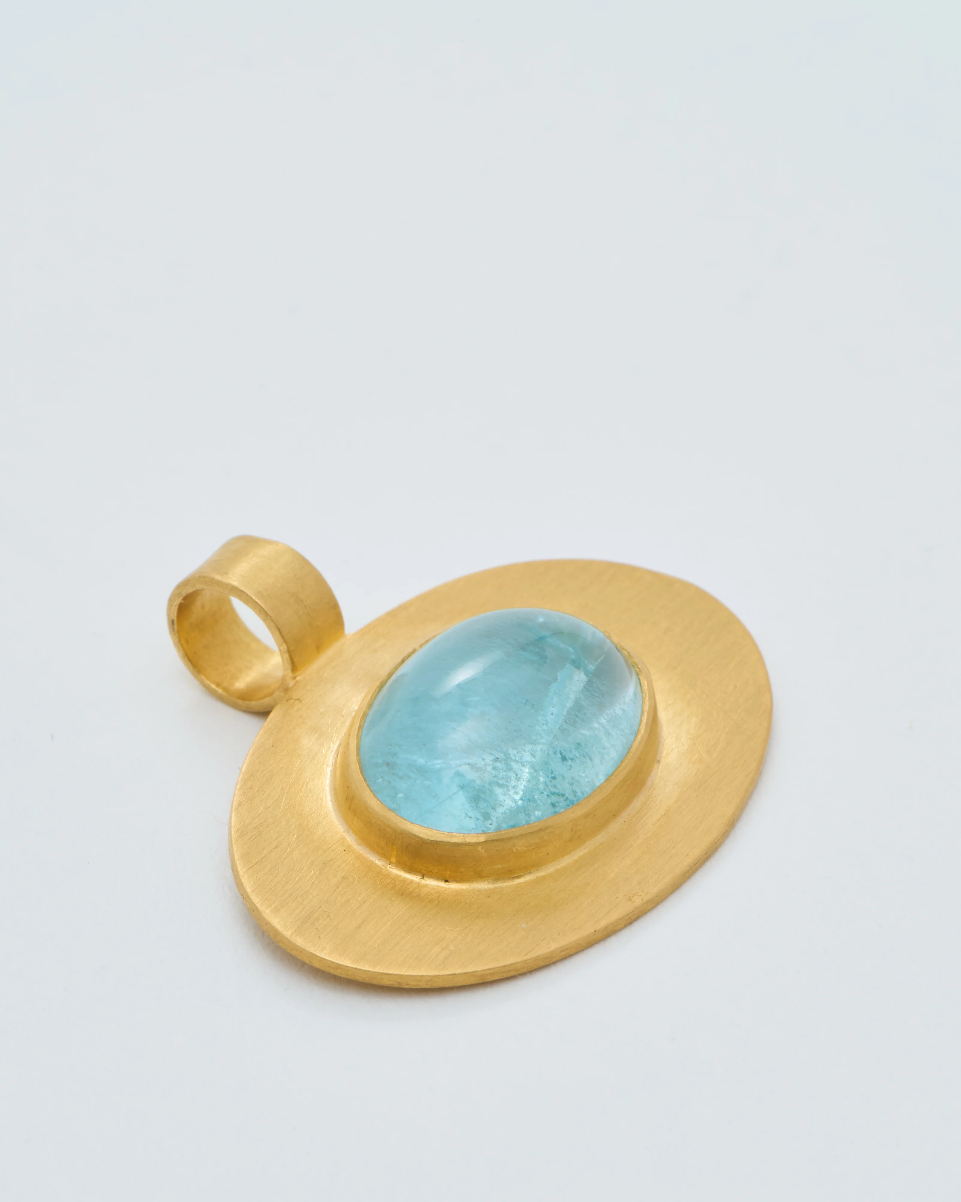aquamarine cabochon oval pendant - Image 3