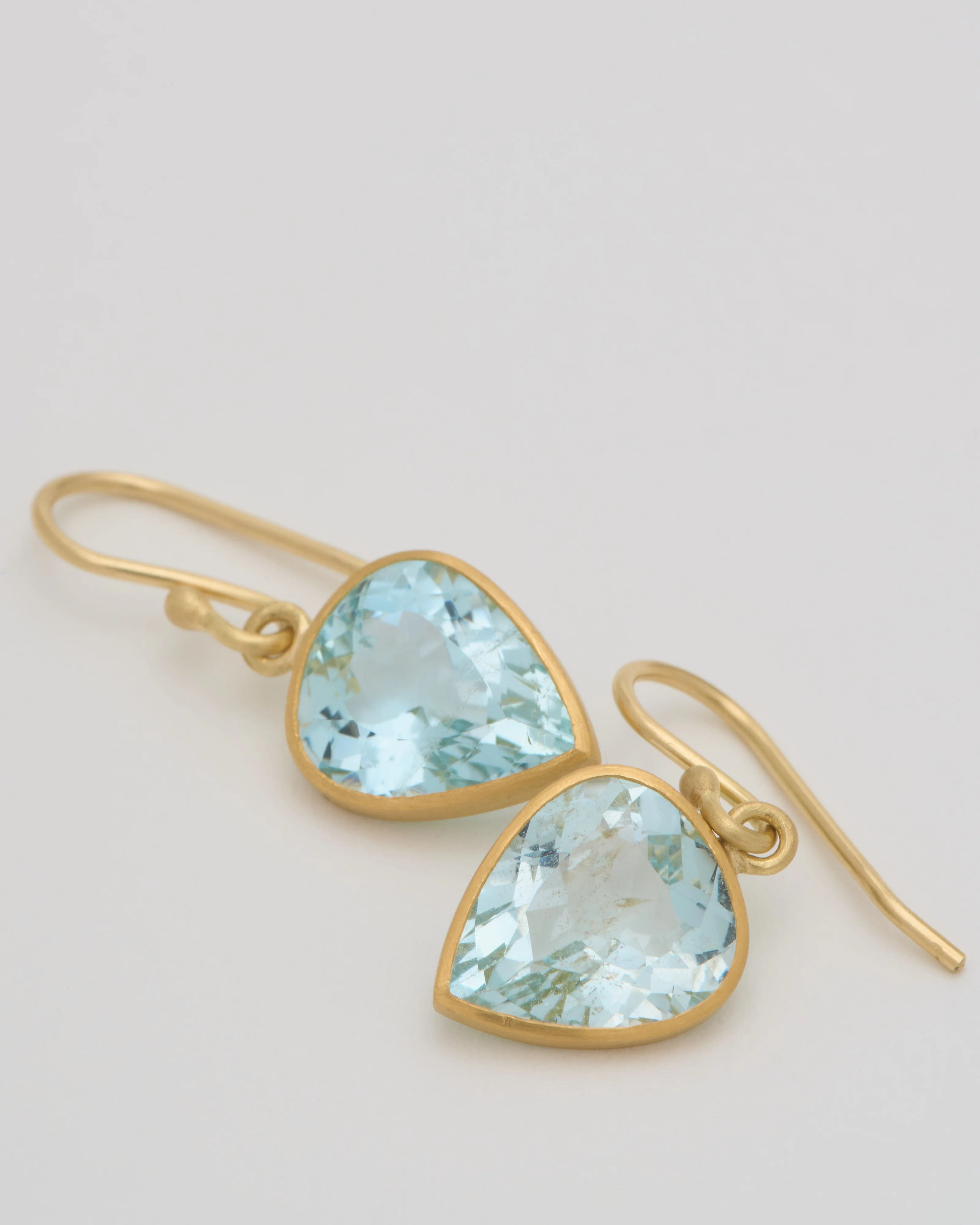 aquamarine faceted teardrop earrings - Image 3