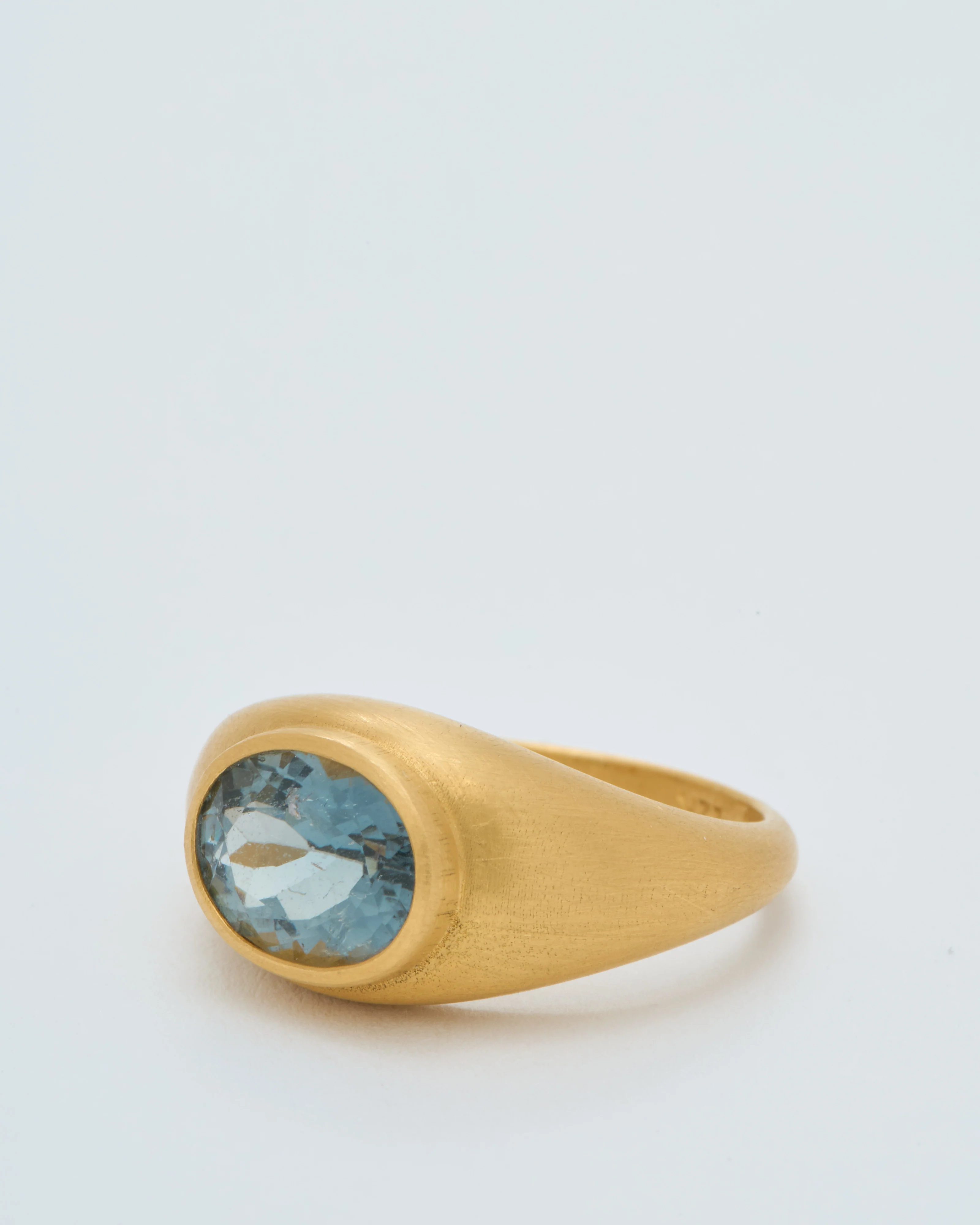blue tourmaline faceted oval domed ring - Image 2