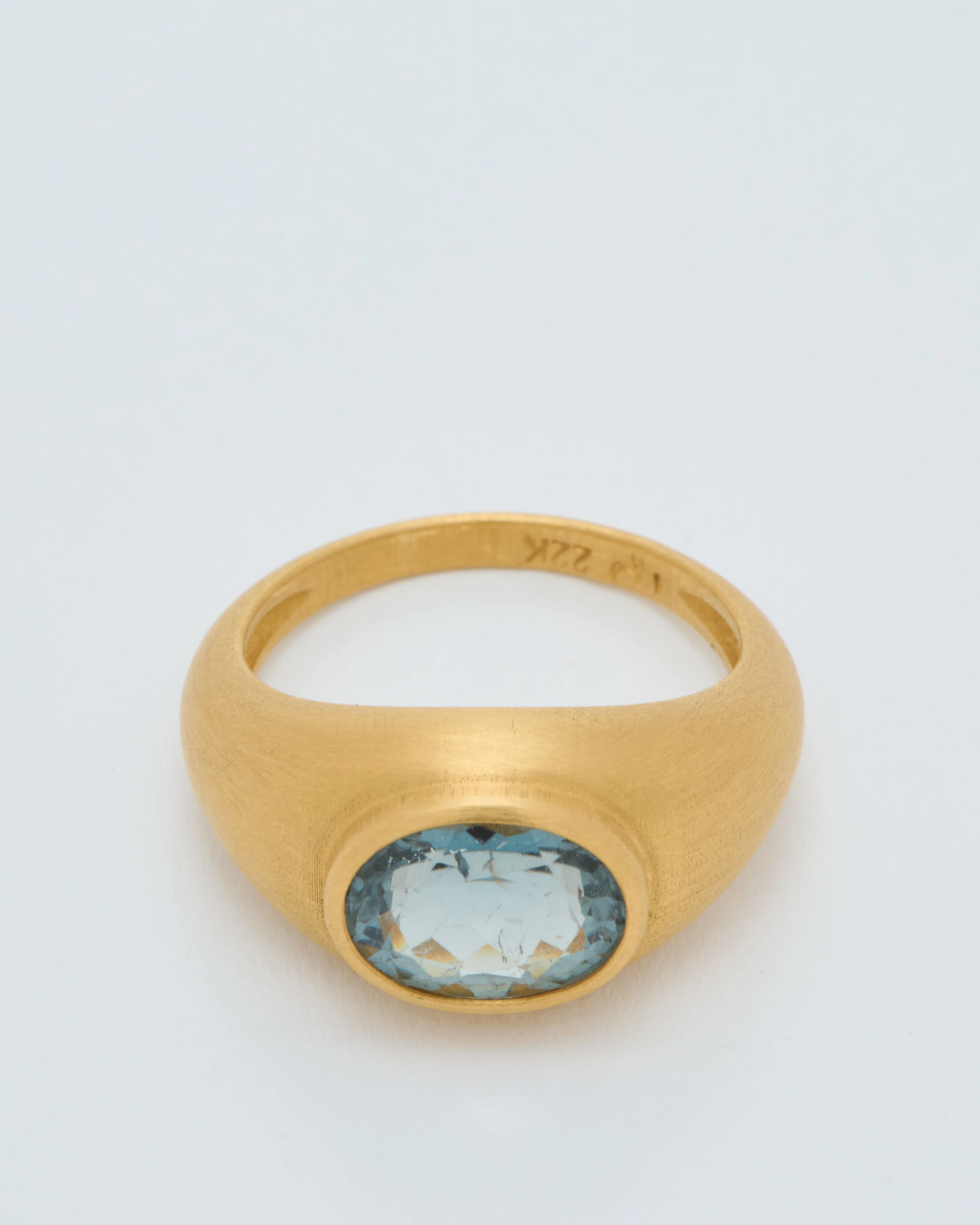 blue tourmaline faceted oval domed ring - Image 3