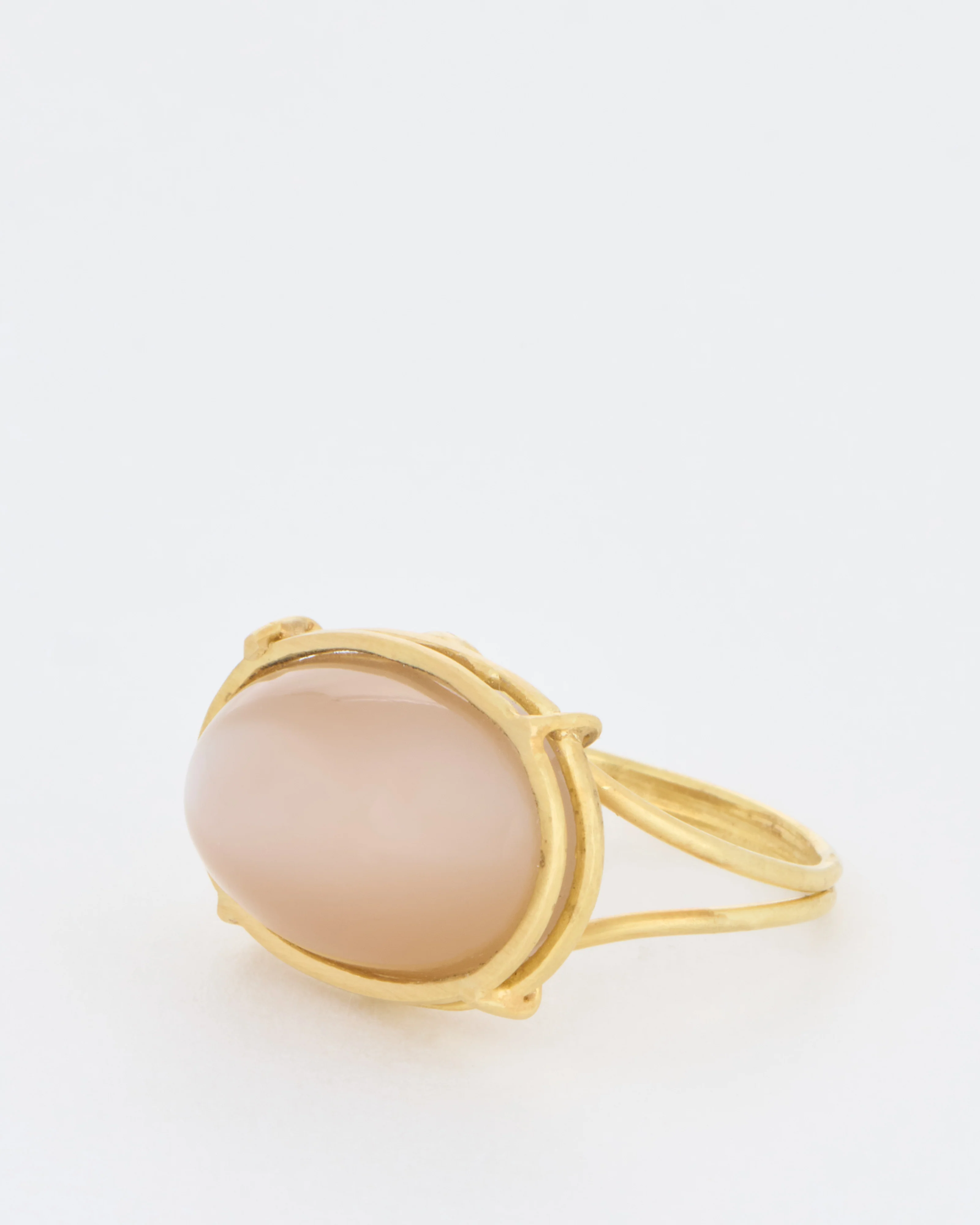 chocolate moonstone cabochon east west ring - Image 2