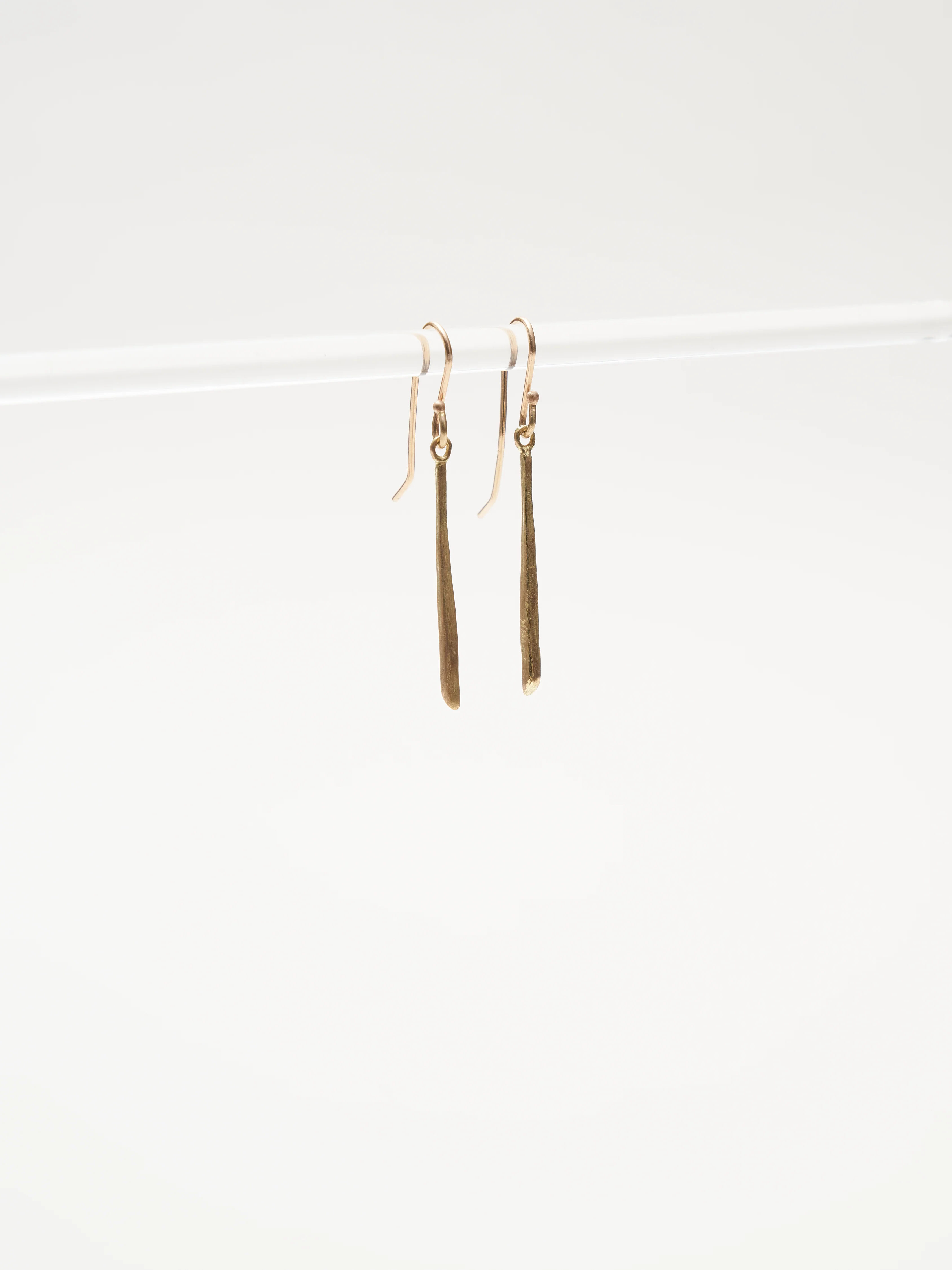 twig earrings - gold - Image 3