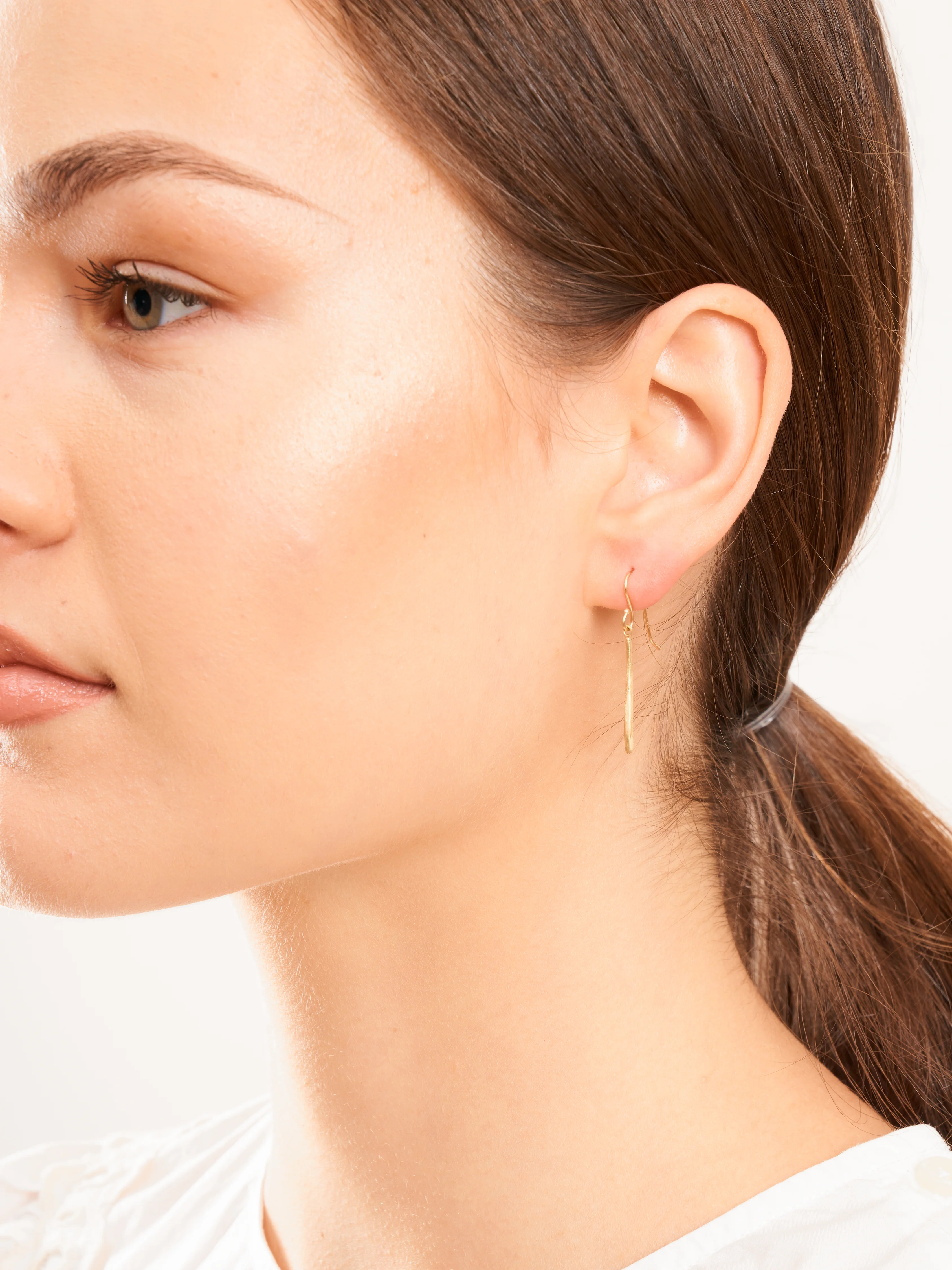 twig earrings - gold - Image 4