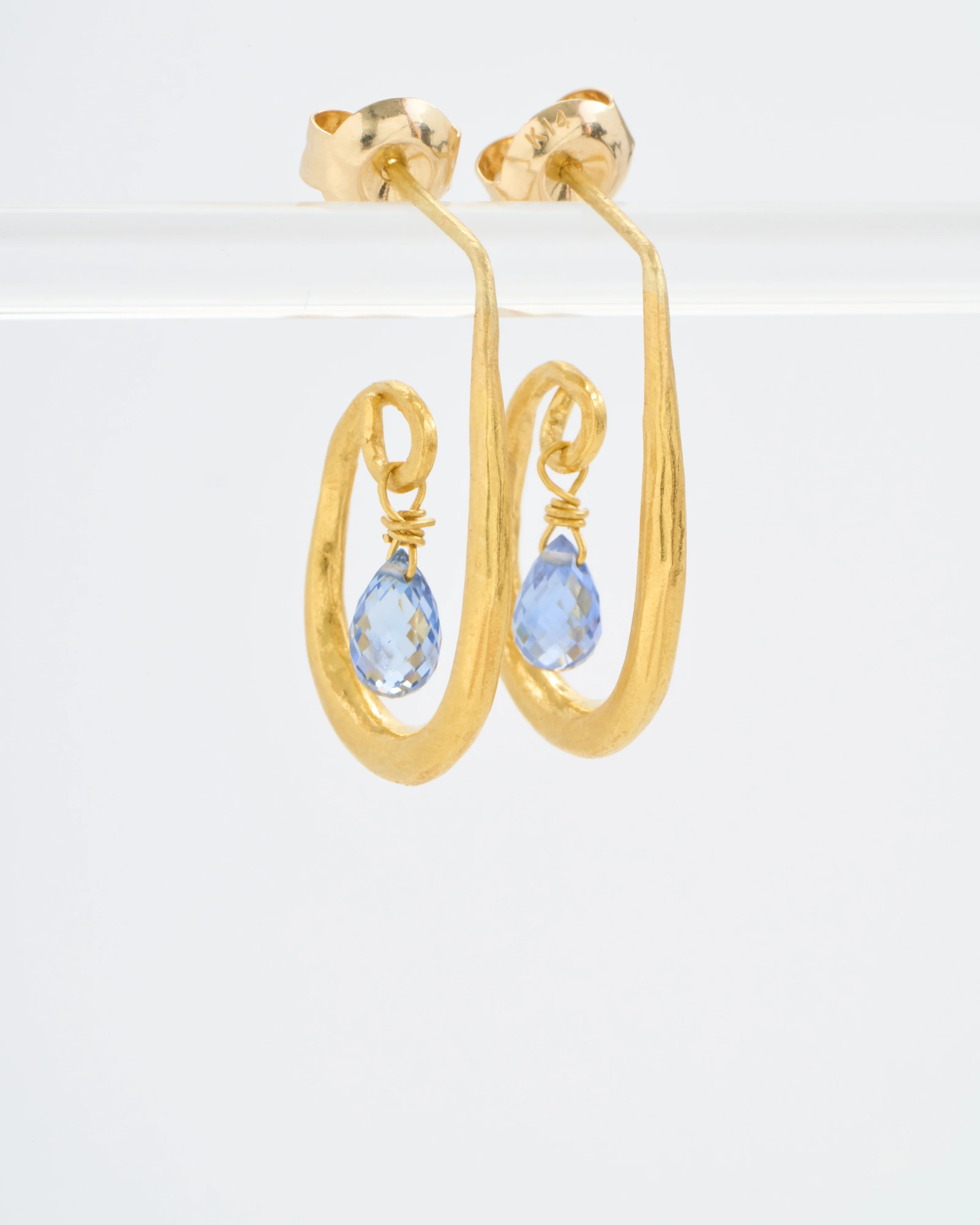 curly hoop with blue sapphire briolette drop - Image 2