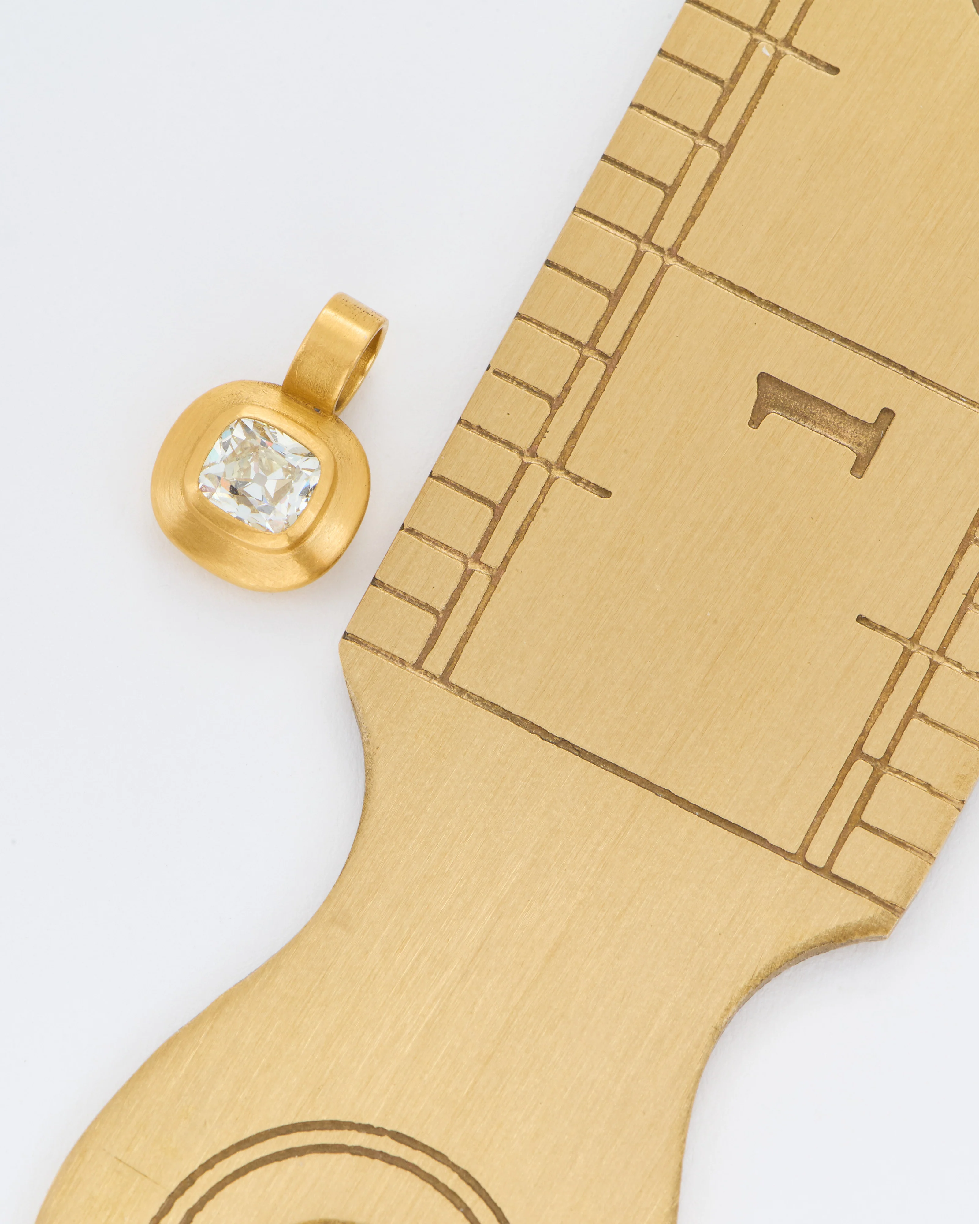 diamond greek inspired pendant - Image 6