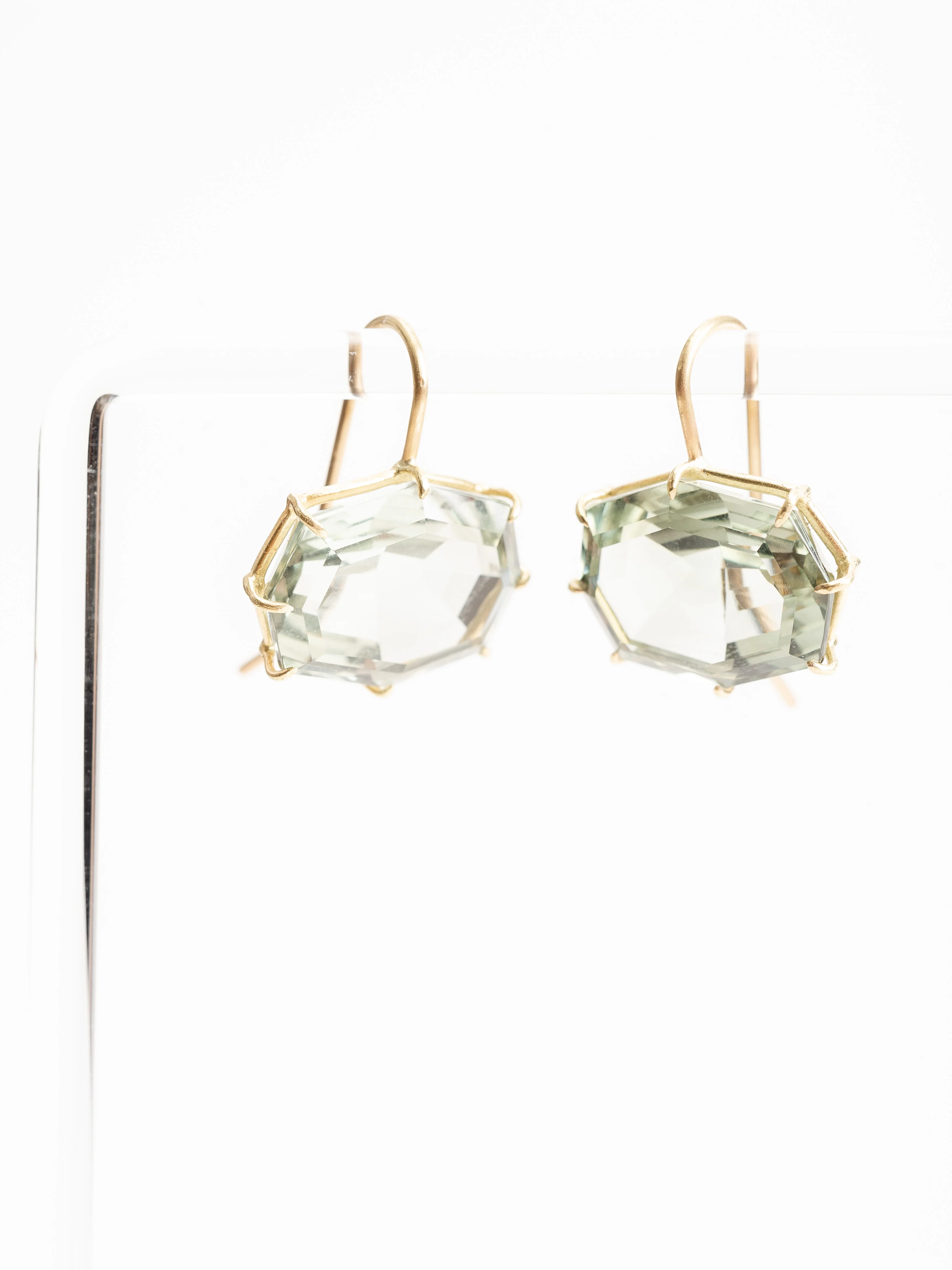 green amethyst earring - Image 2
