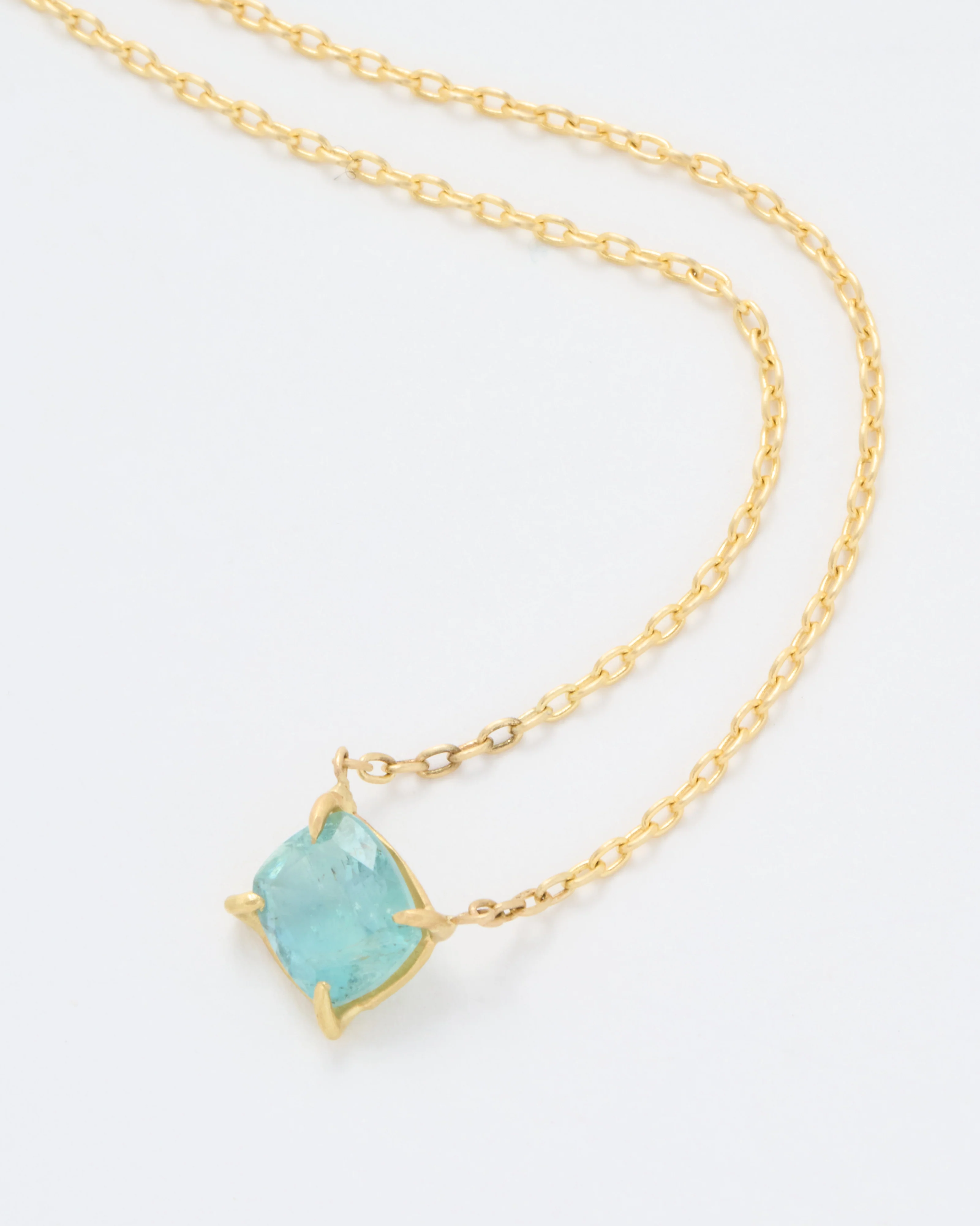 green beryl cushion cut mini gem necklace - Image 4