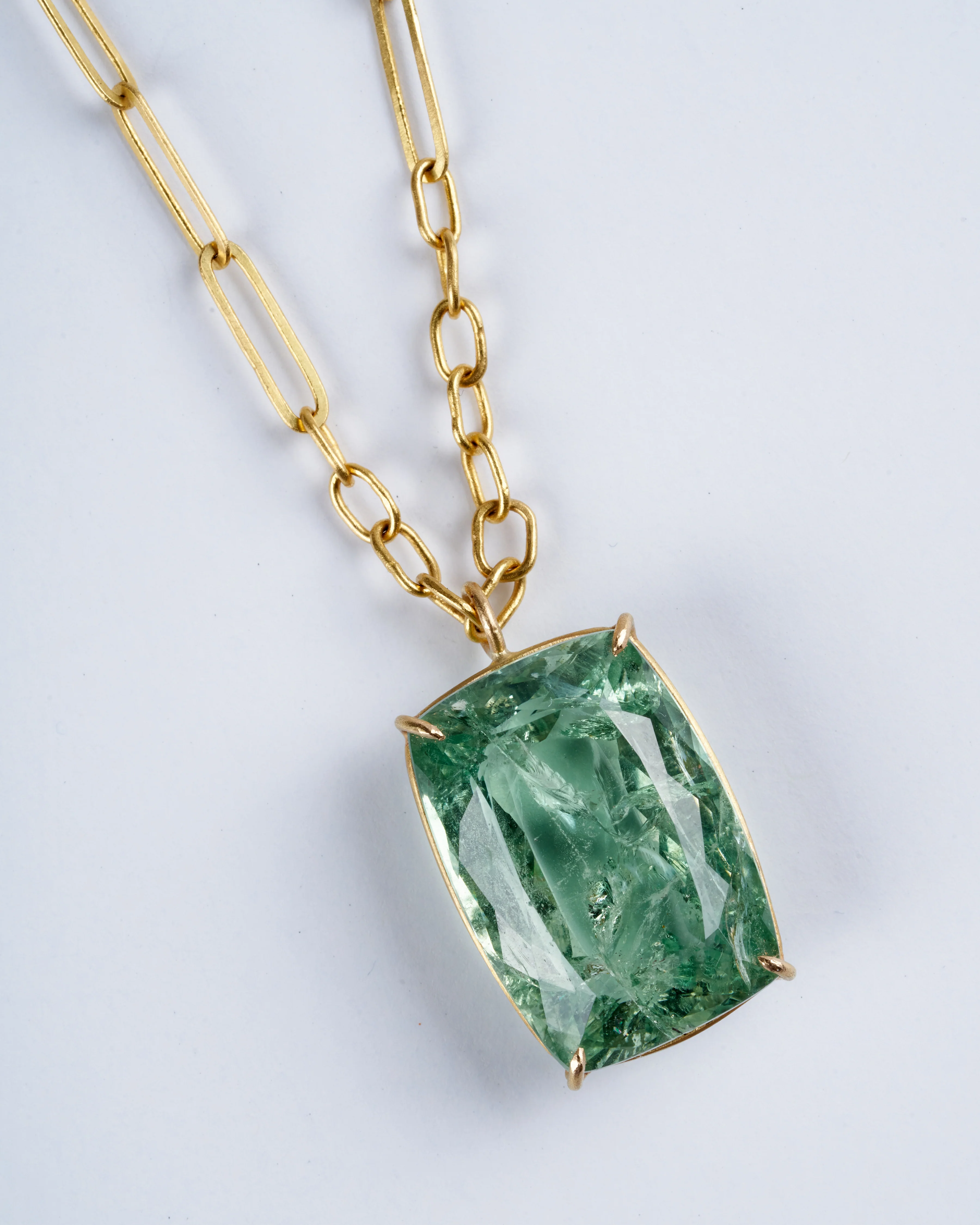 green beryl cushion cut pendant necklace - Image 2