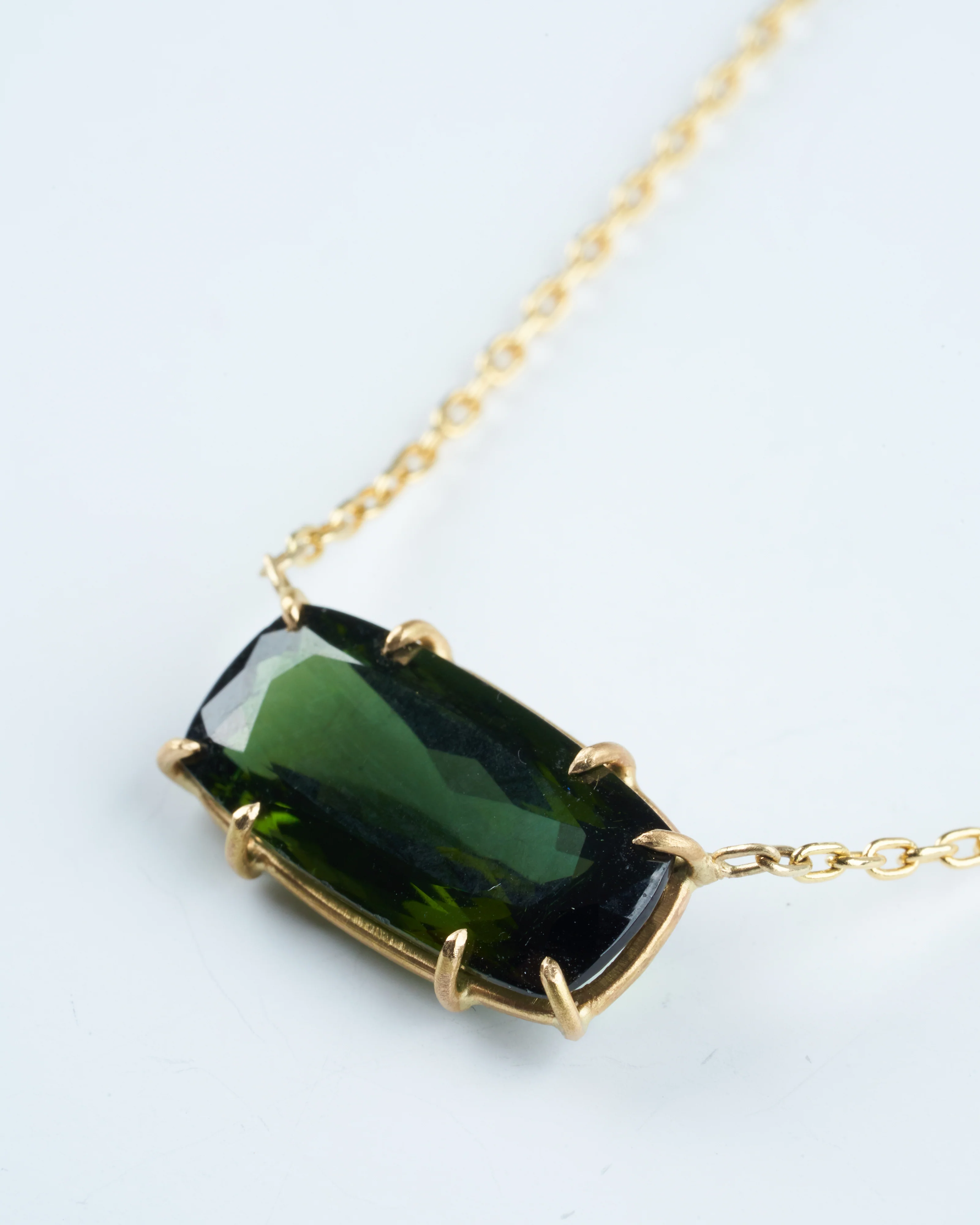 green tourmaline cushion cut gem necklace - green/ gold - Image 3