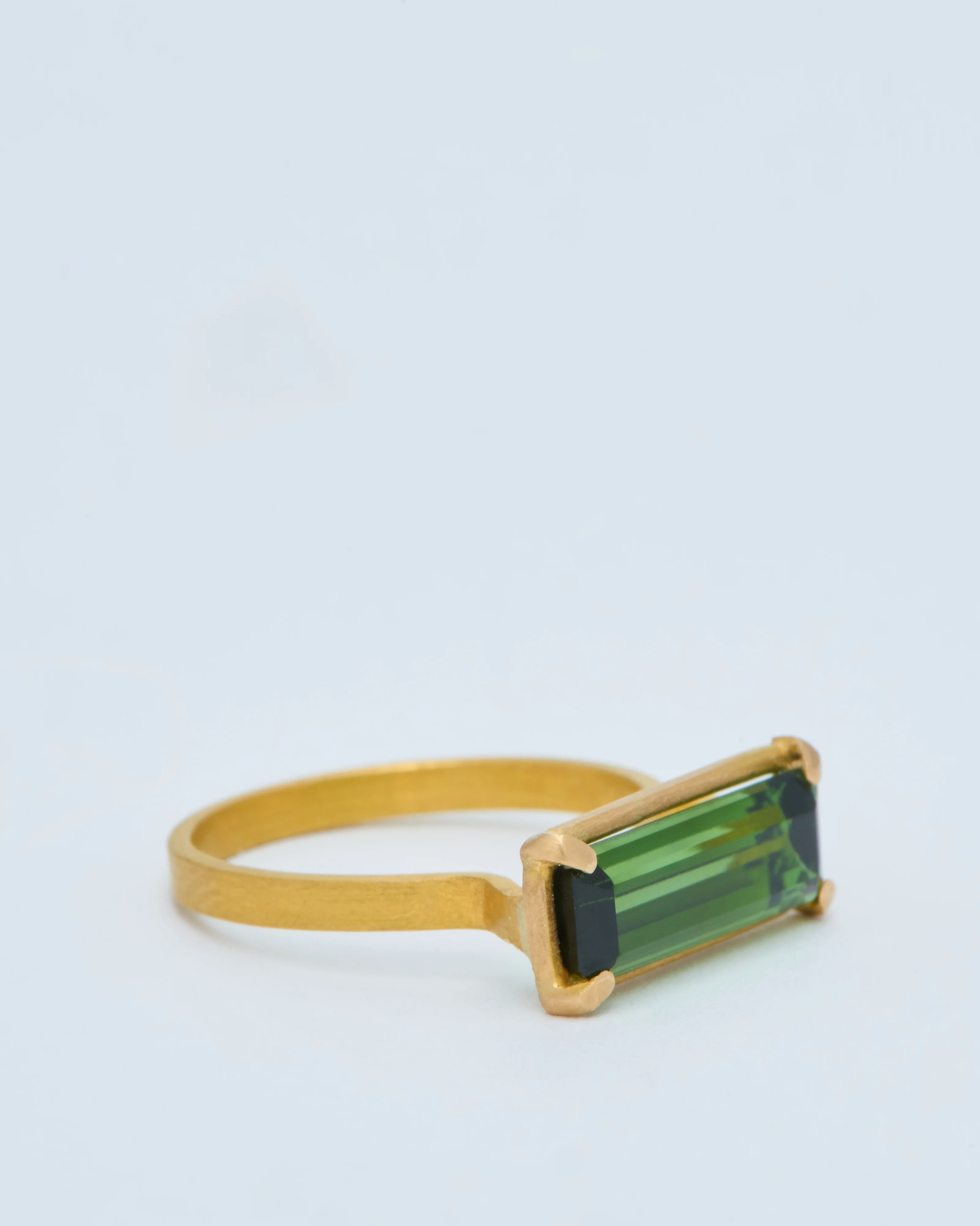 green tourmaline east west ring - Image 2