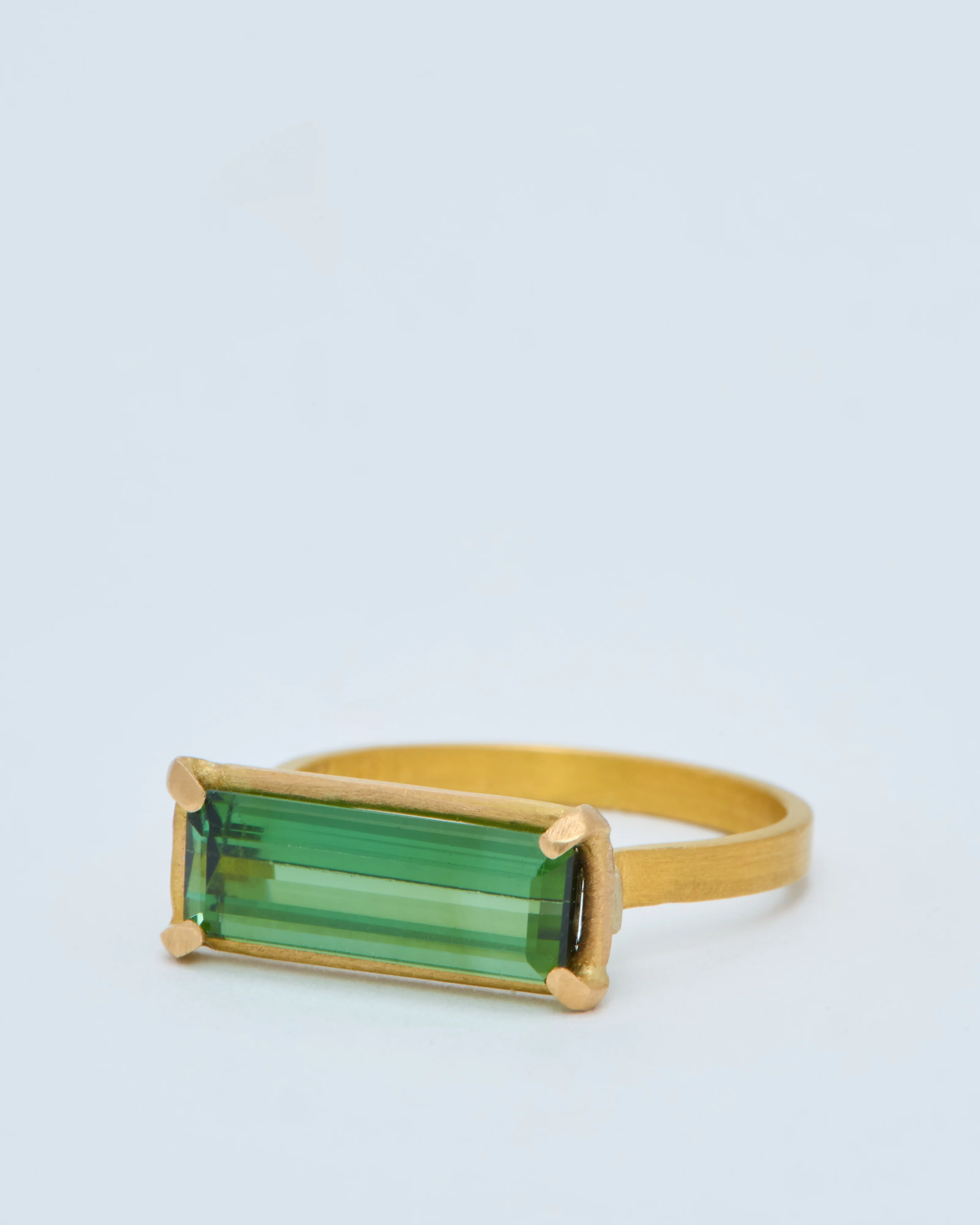 green tourmaline east west ring - Image 3