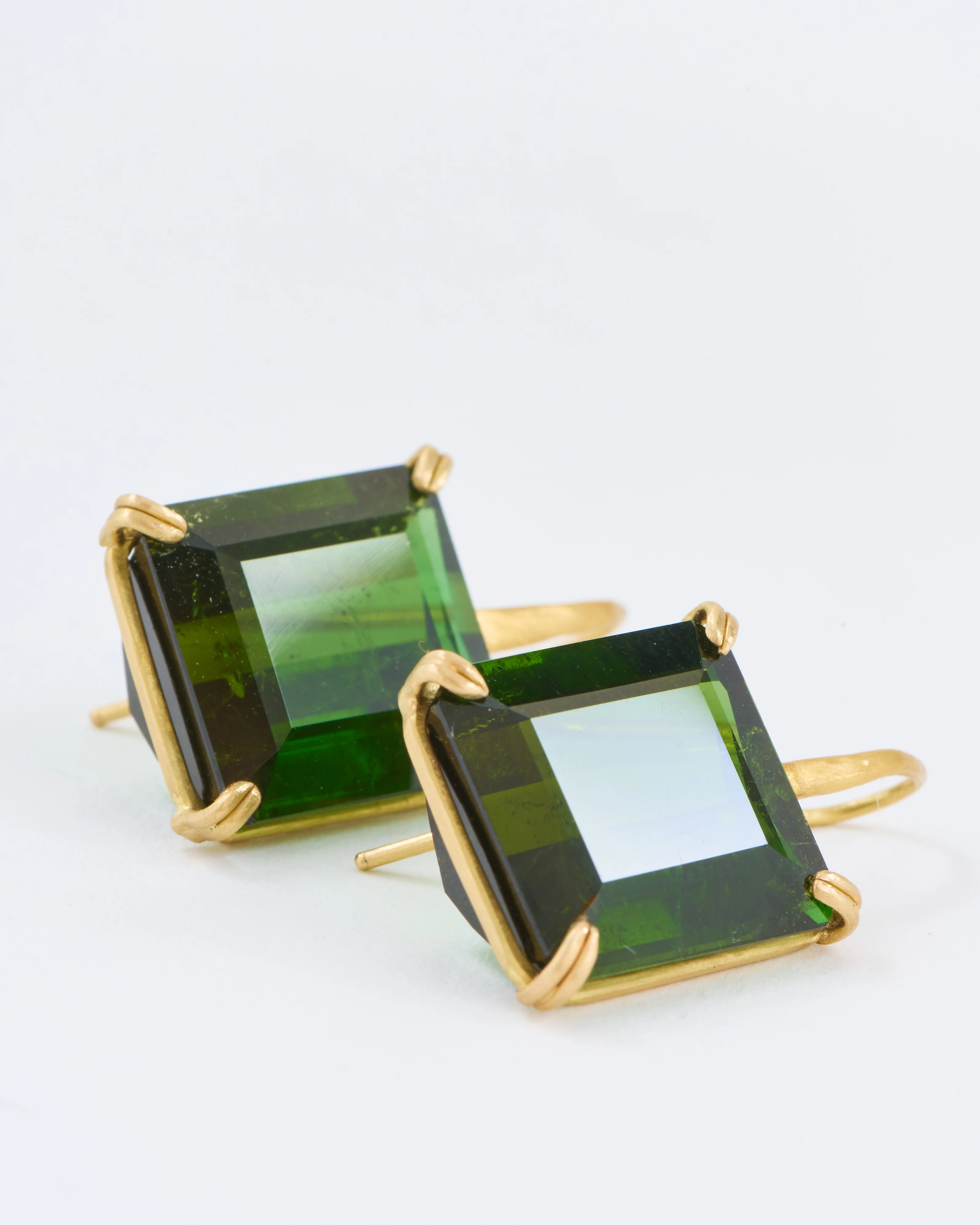 green tourmaline emerald cut cube gemstone earrings - Image 4