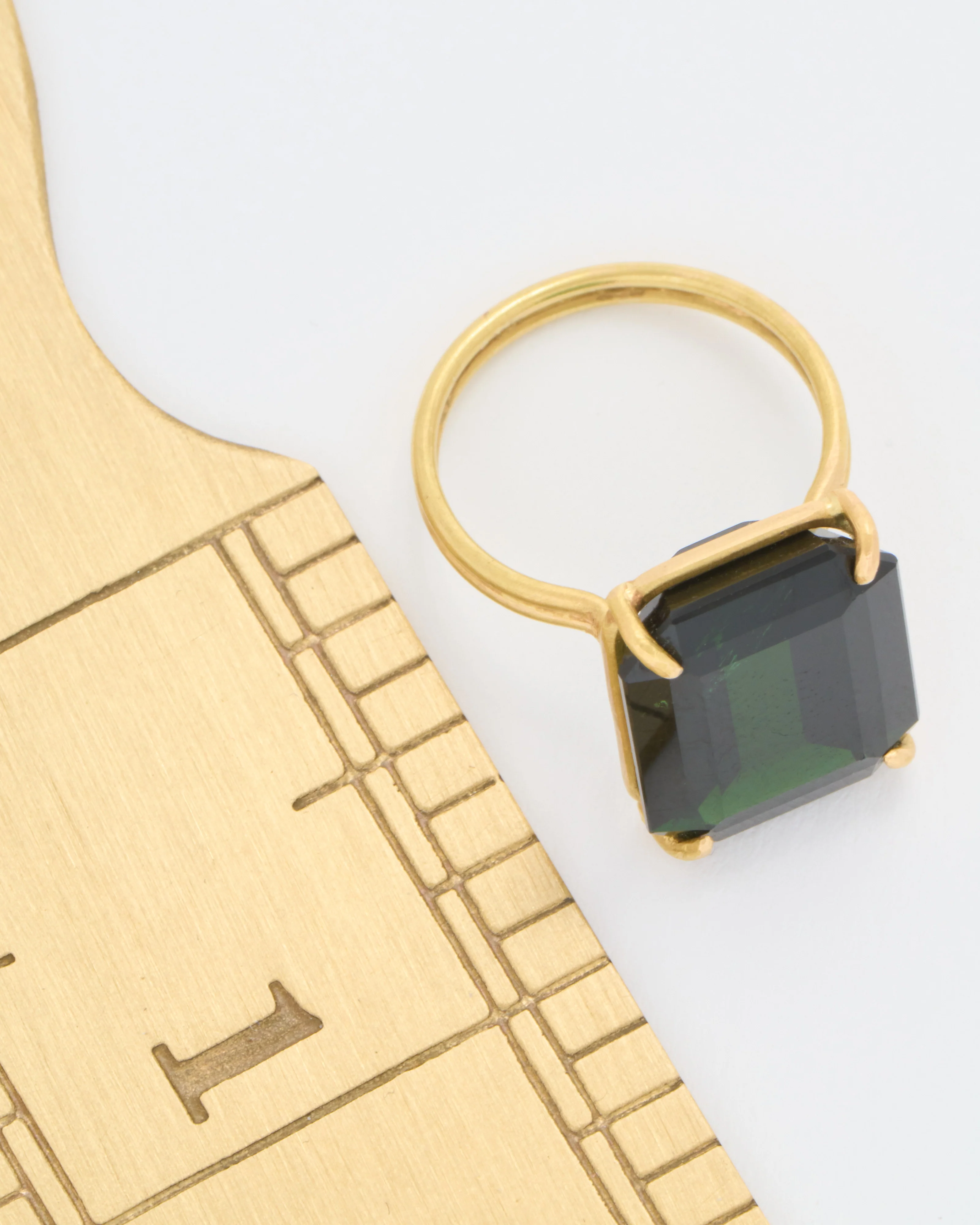 green tourmaline ring - Image 8