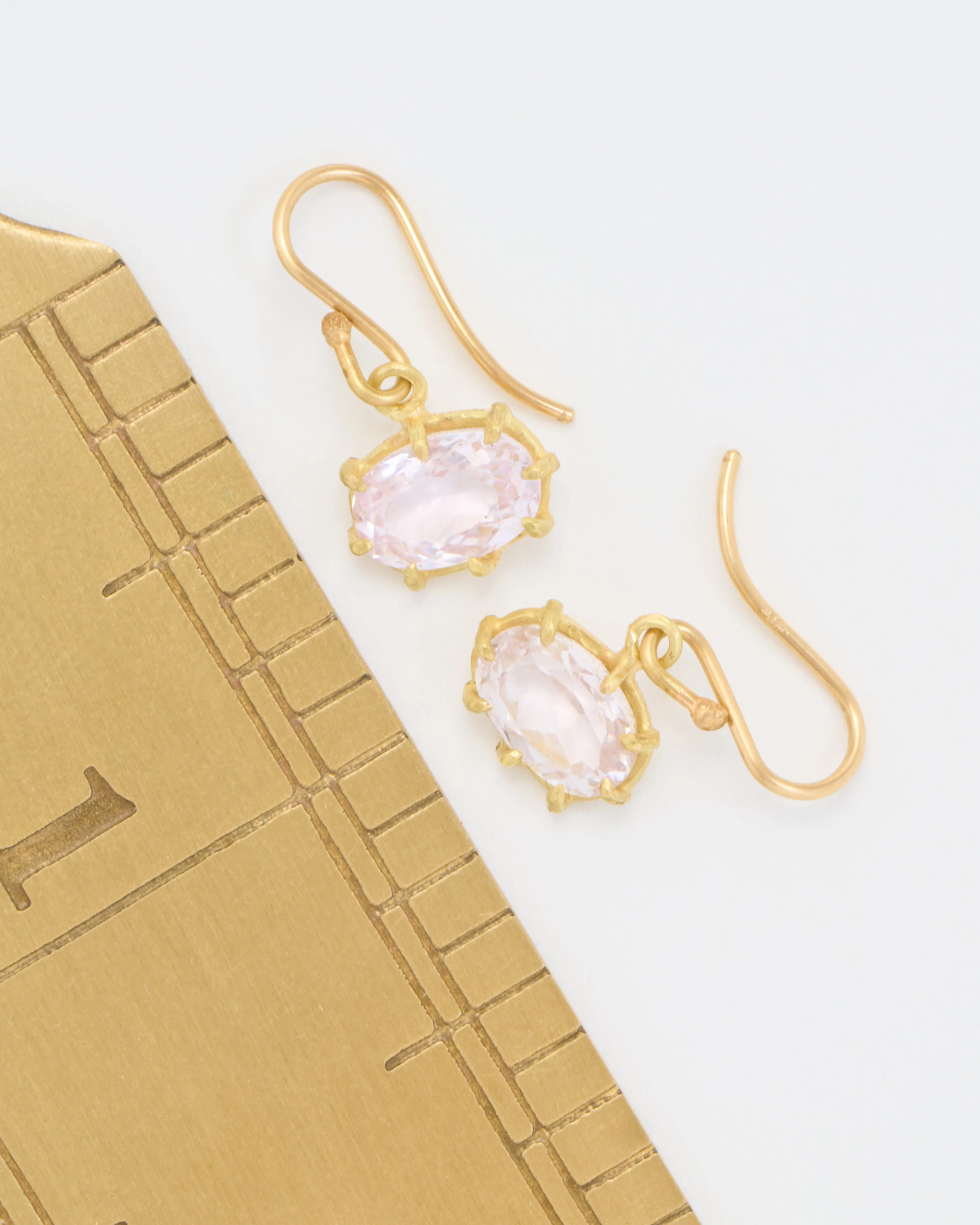 kunzite small faceted oval drop earrings - Image 6