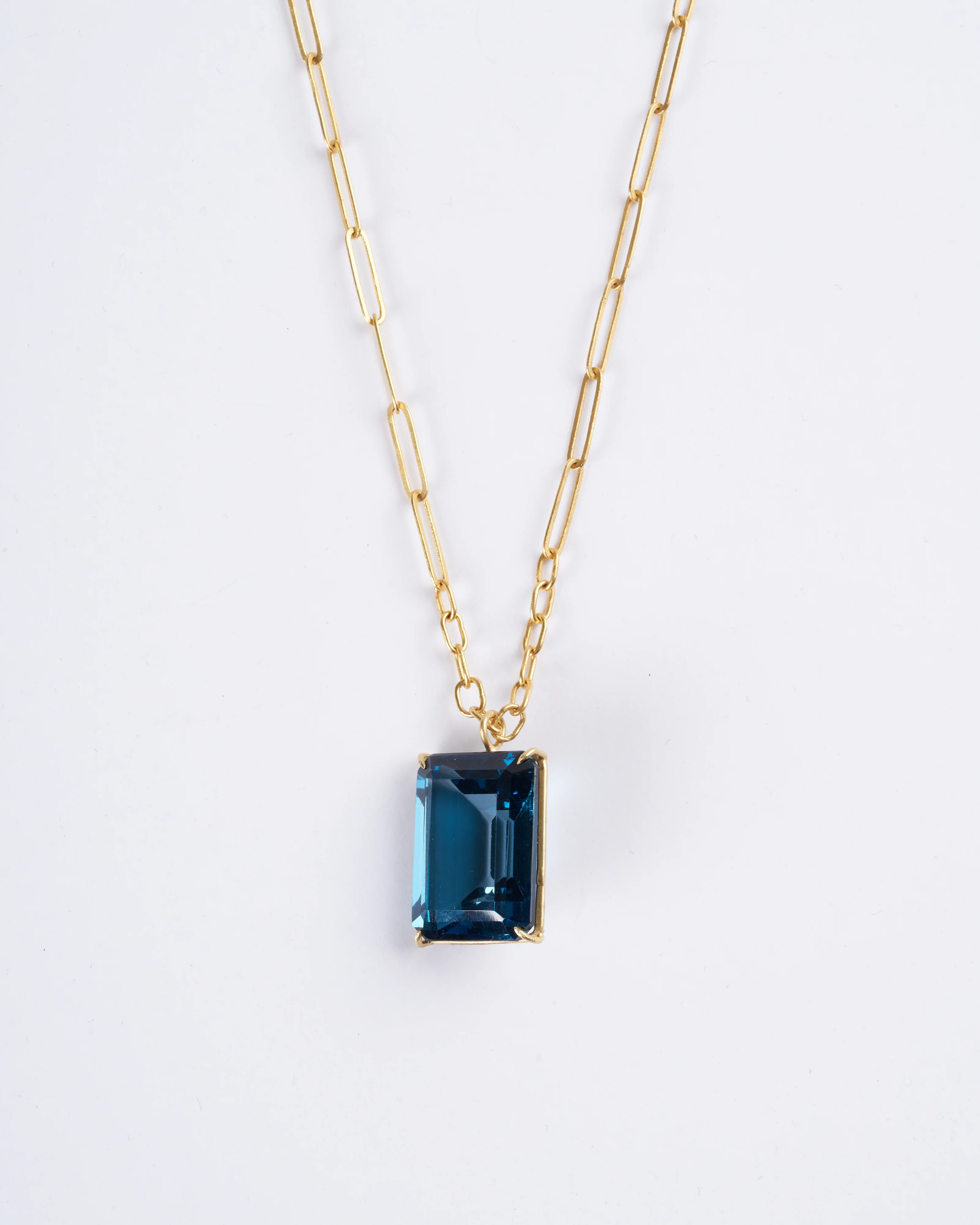 emerald cut london blue topaz set in yellow gold - Image 3