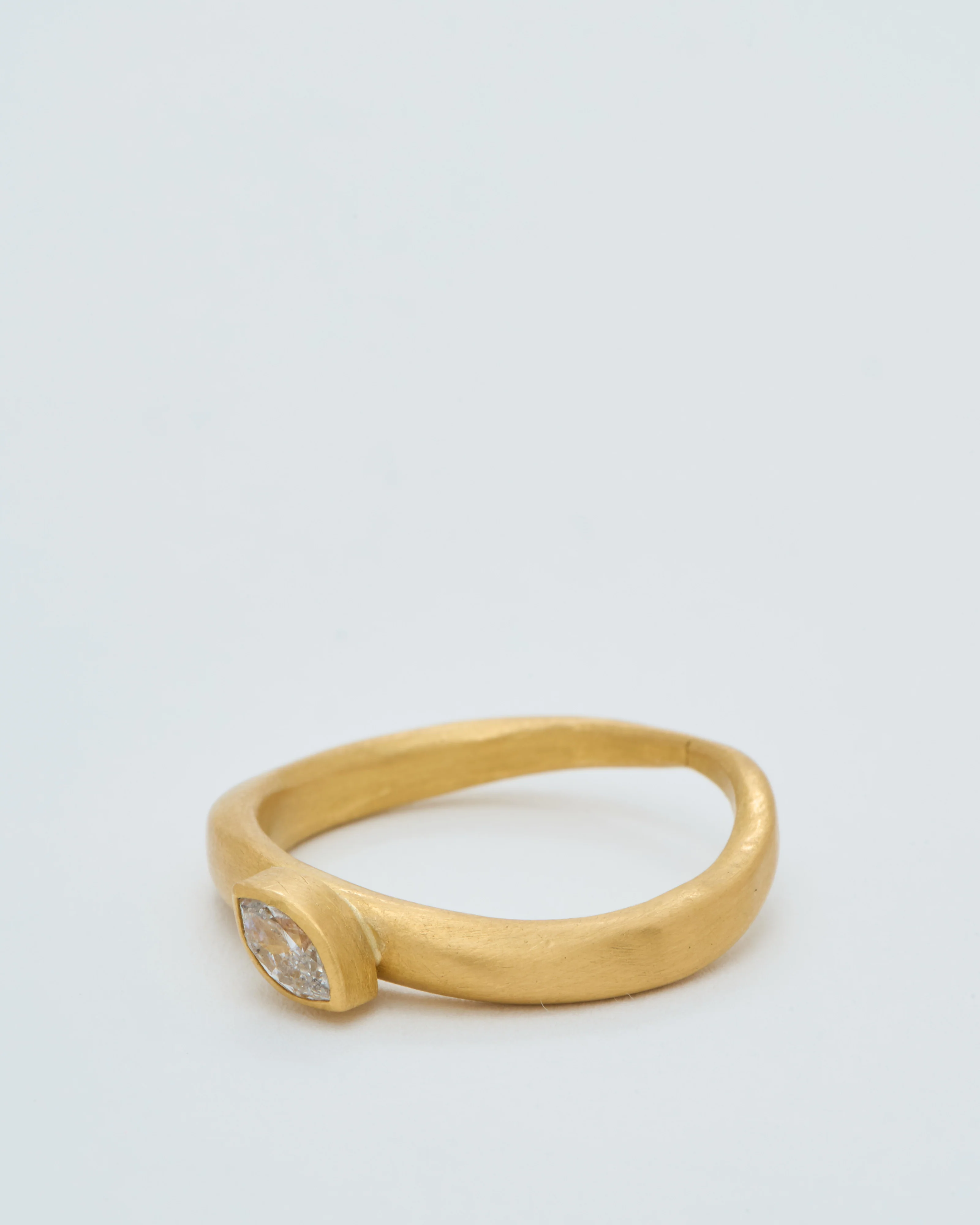 marquis diamond wave ring 5x2mm - Image 3