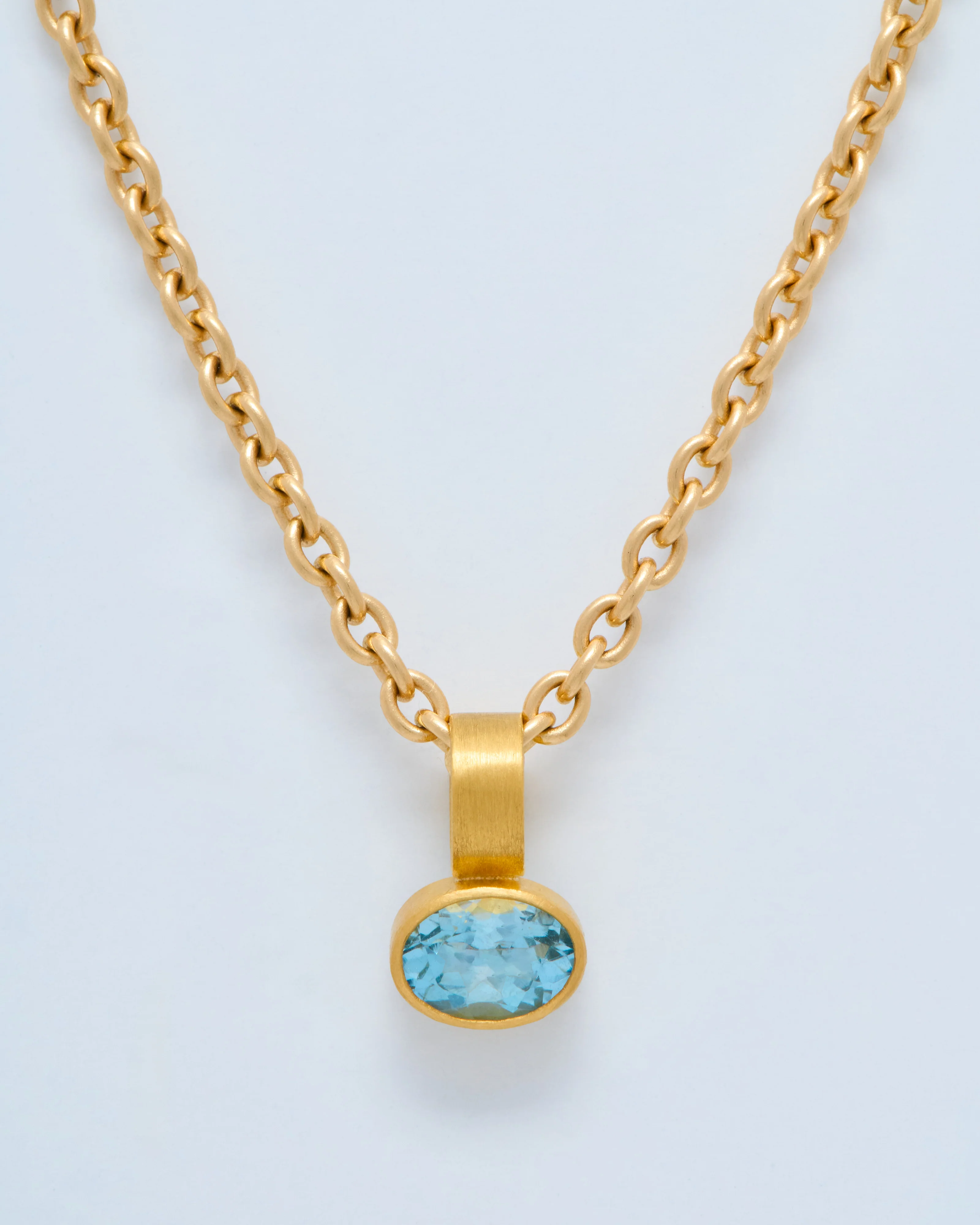 mini aqua oval gem pendnat - Image 2
