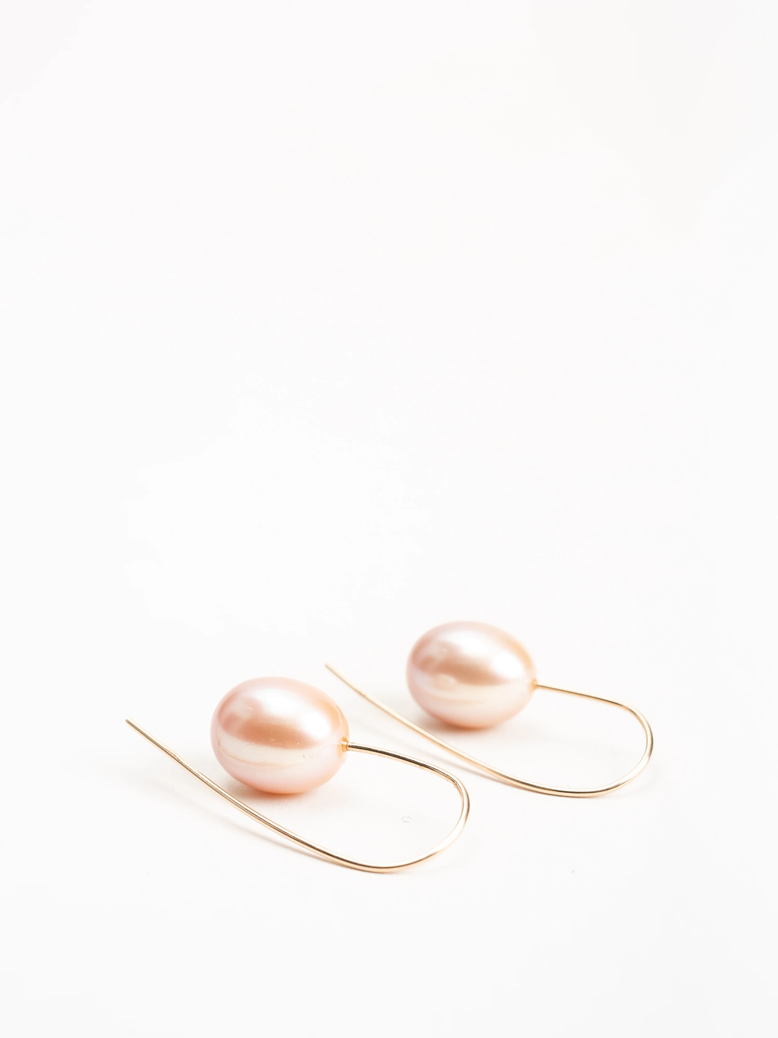 mother of pearl small drop earrings - Image 2