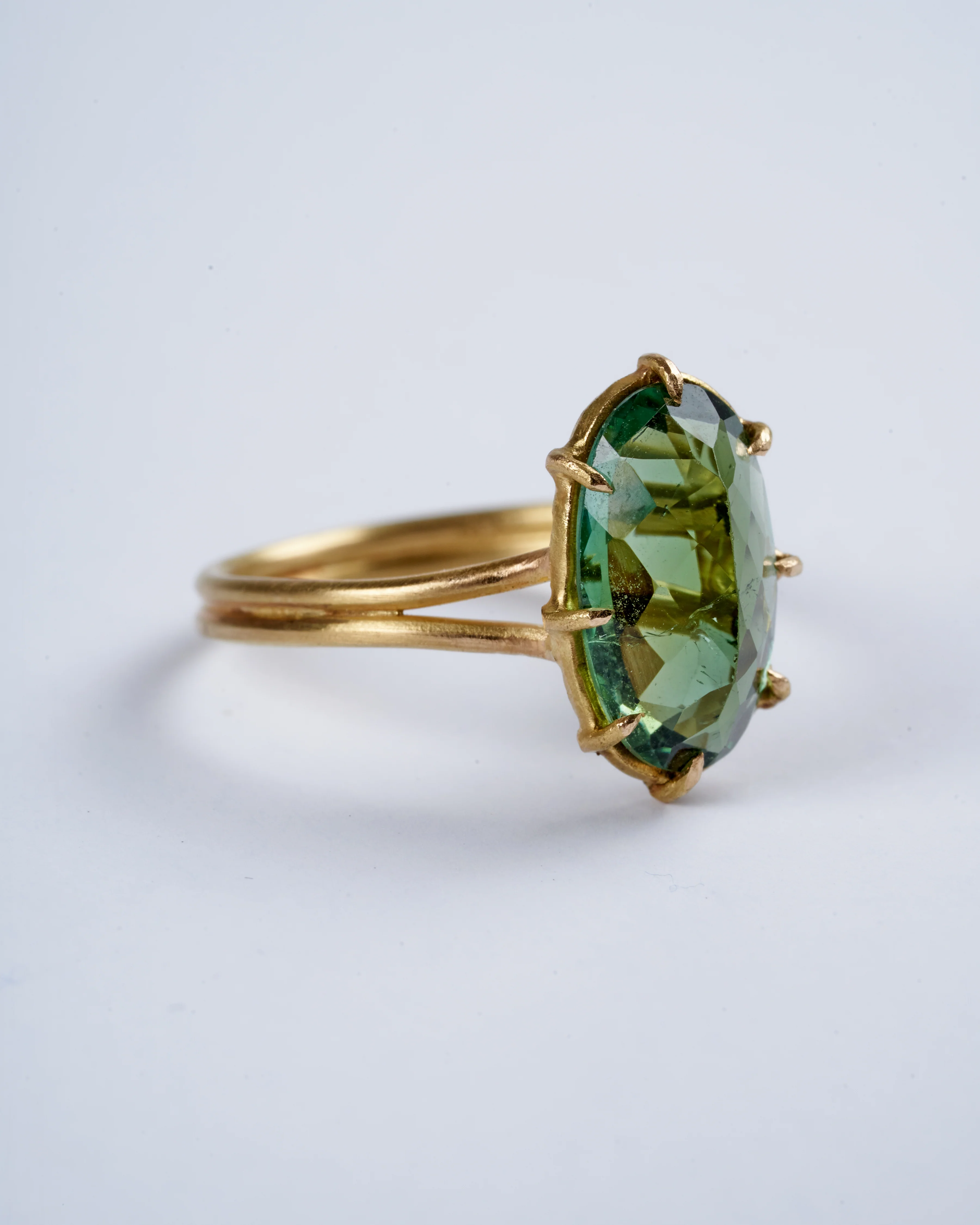 handcut green tourmaline ring - Image 3