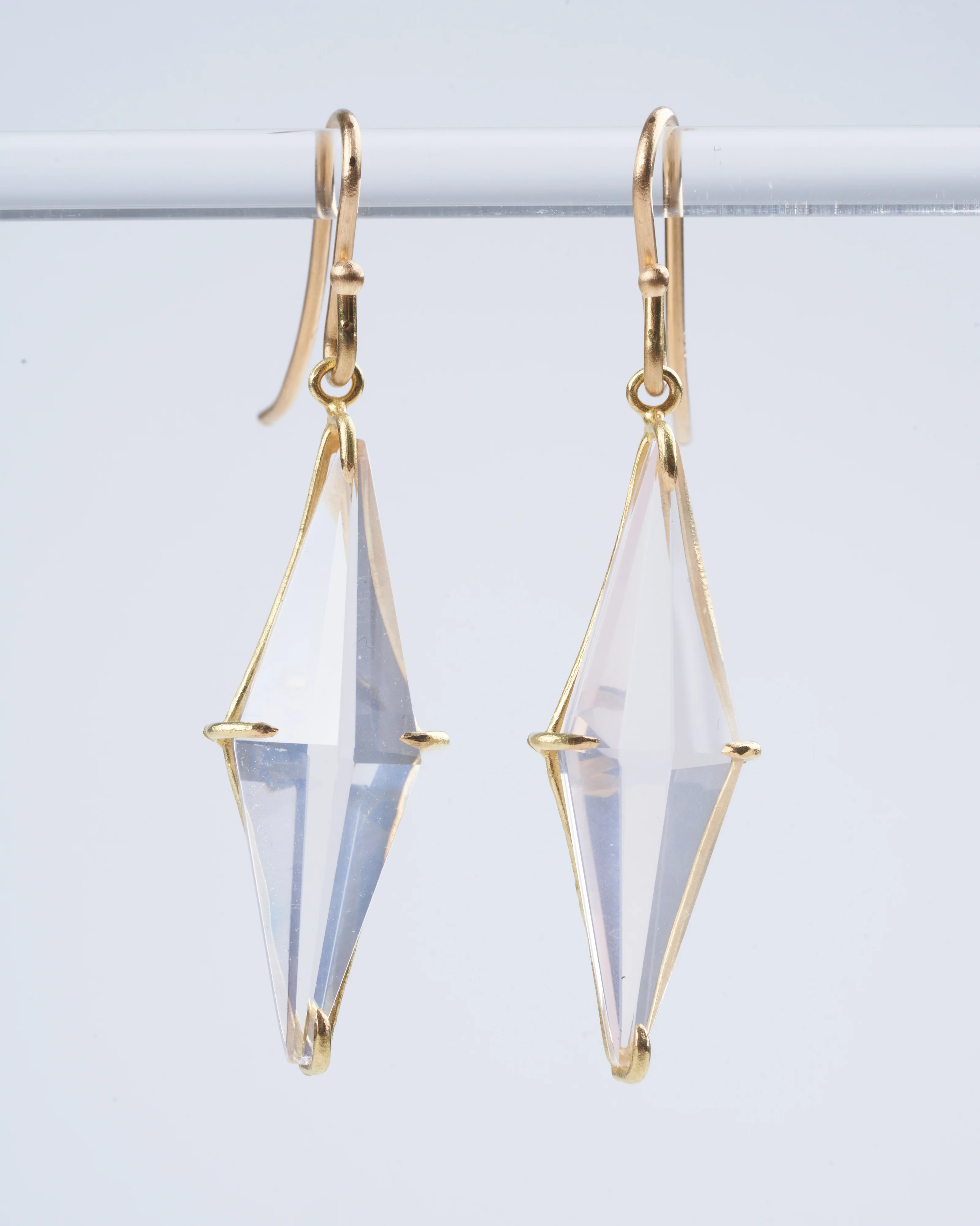 rose quartz kite shaped gem drop earrings - gold/ pink - Image 2