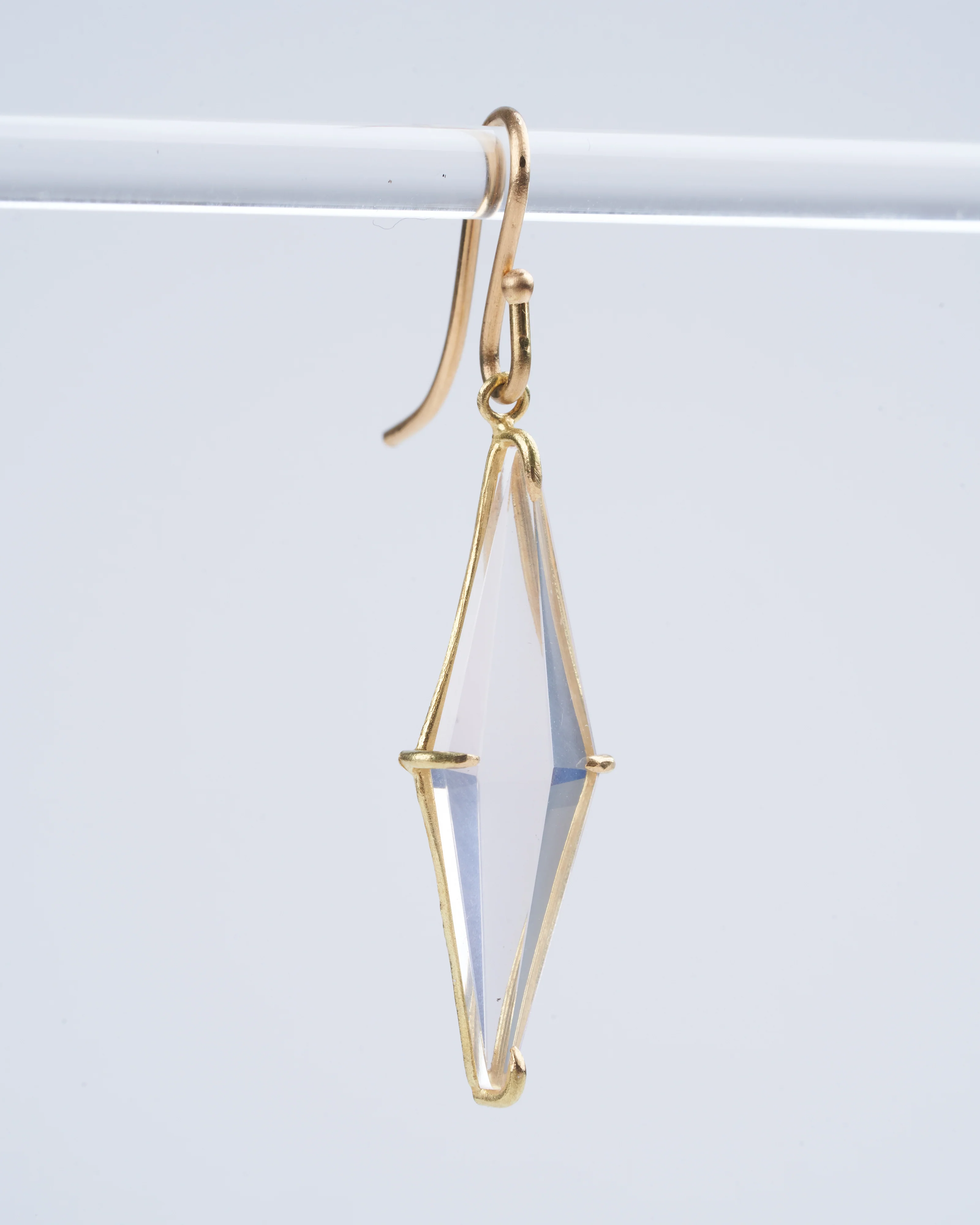rose quartz kite shaped gem drop earrings - gold/ pink - Image 3