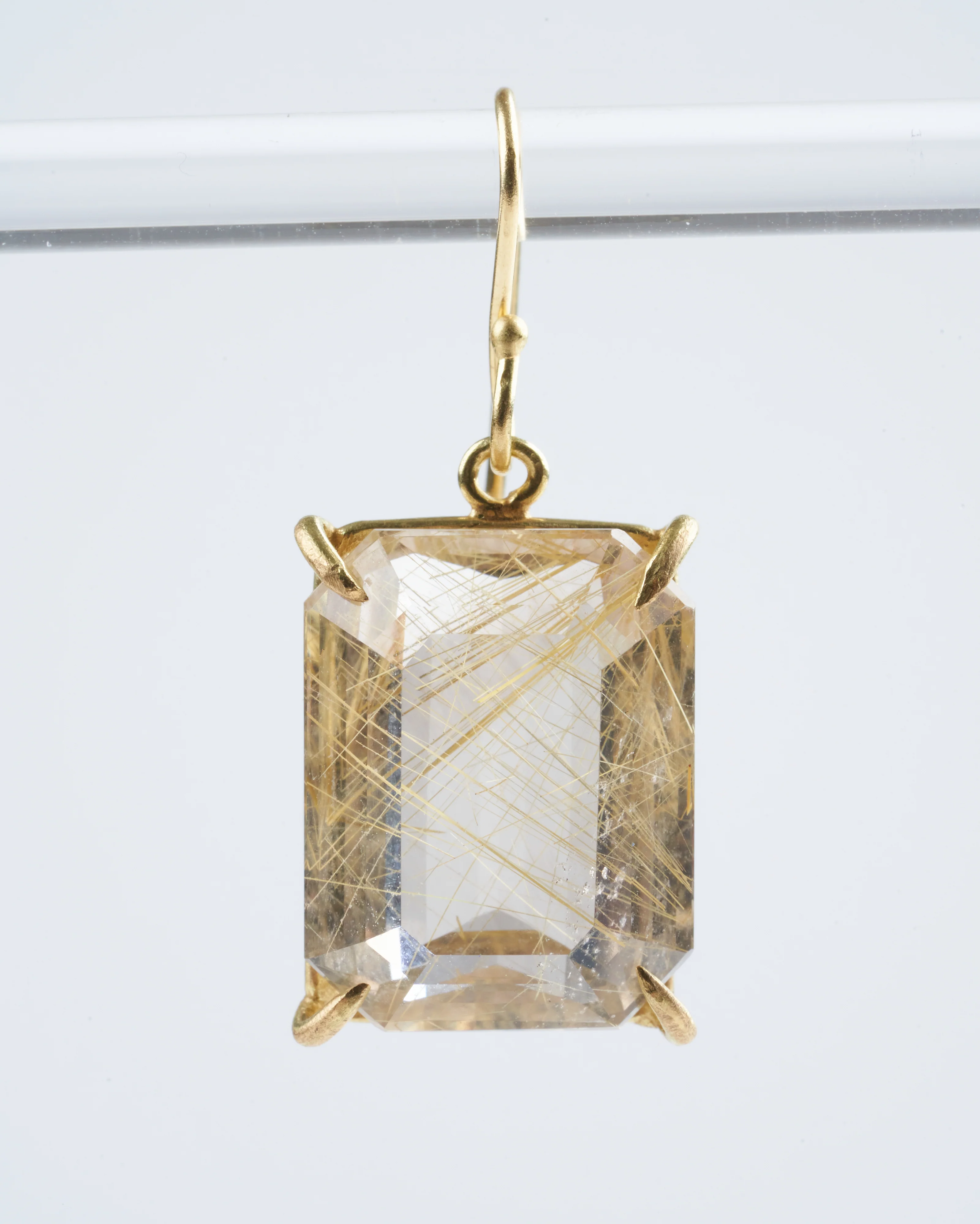 rutilated quartz (emerald cut) earrings - quartz/ gold - Image 3