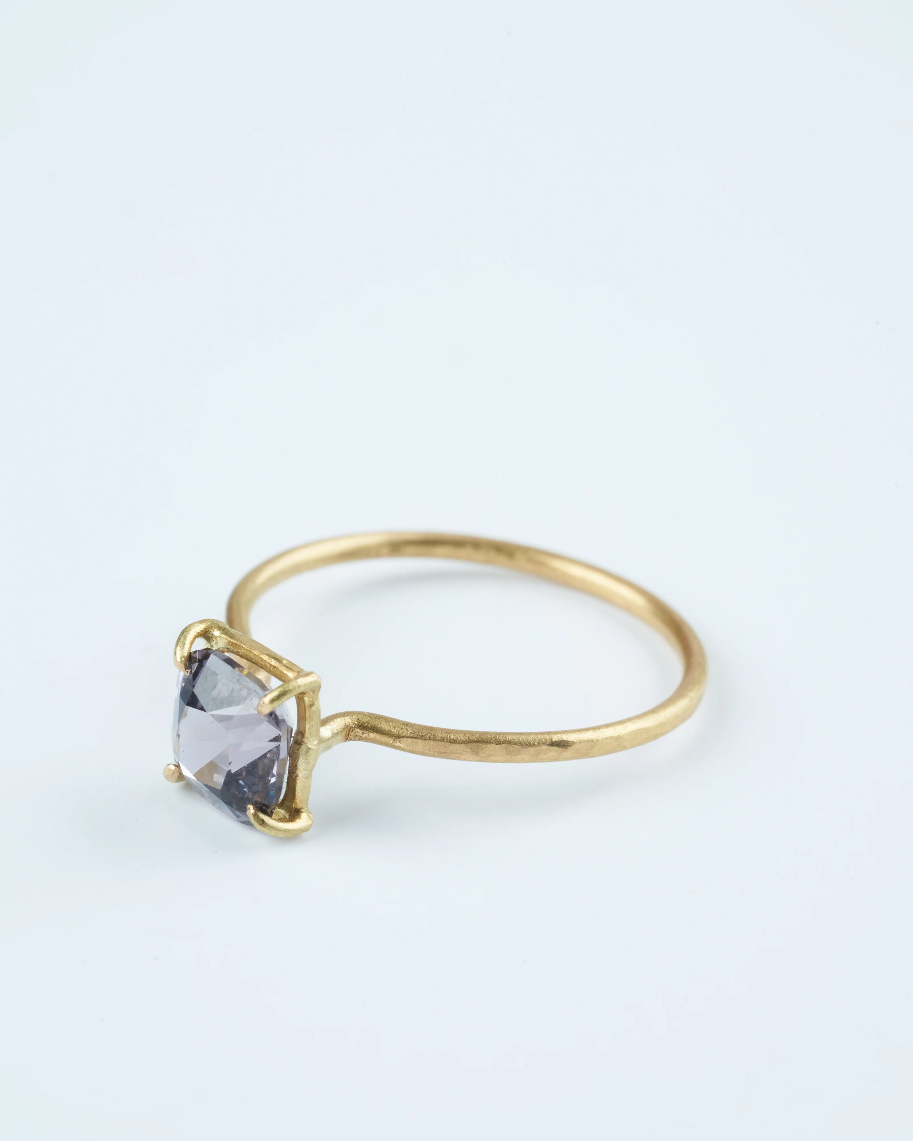 spinel mini gem ring - purple/ gold - Image 2