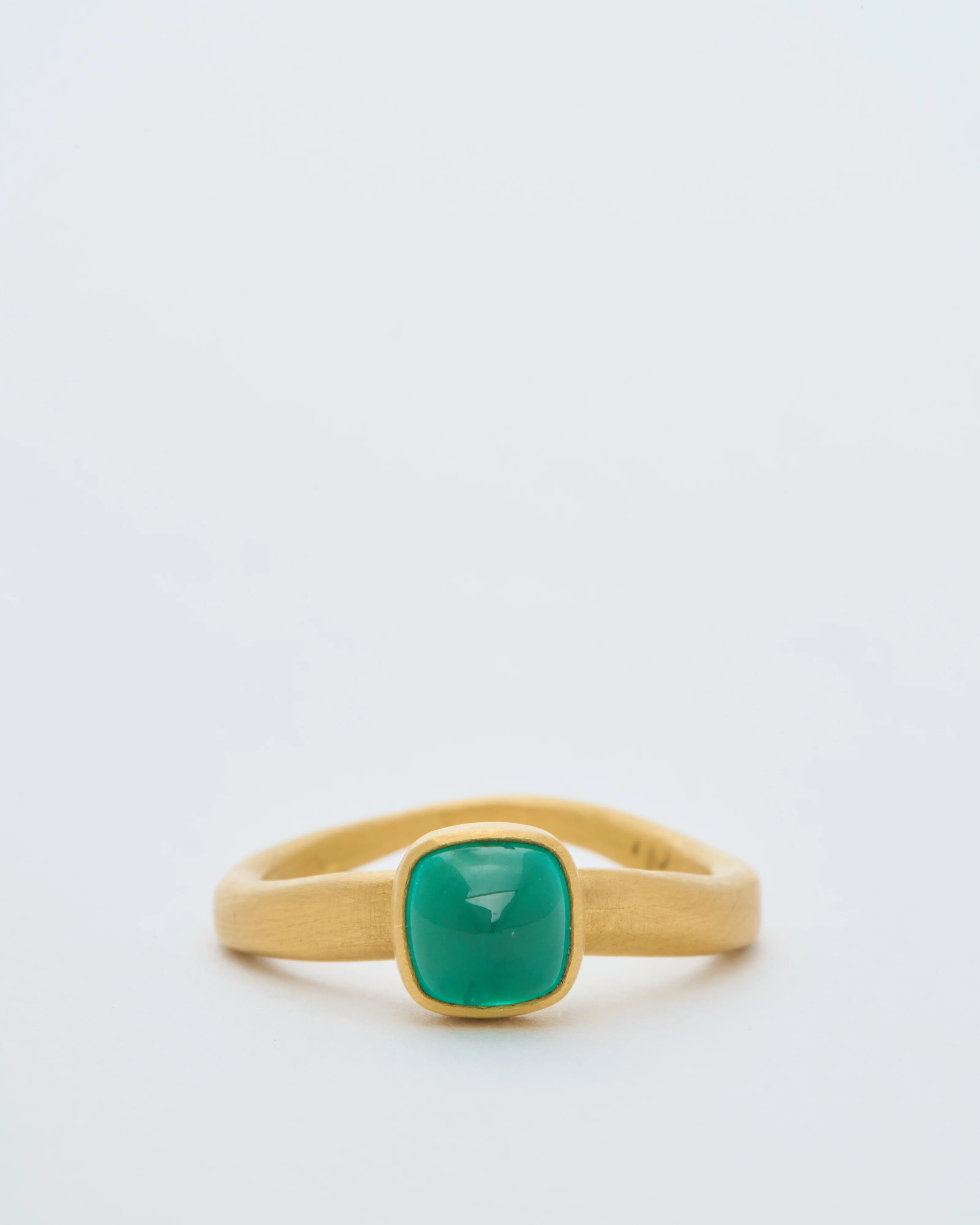 sugarloaf columbian cabochon emerald ring - Image 5