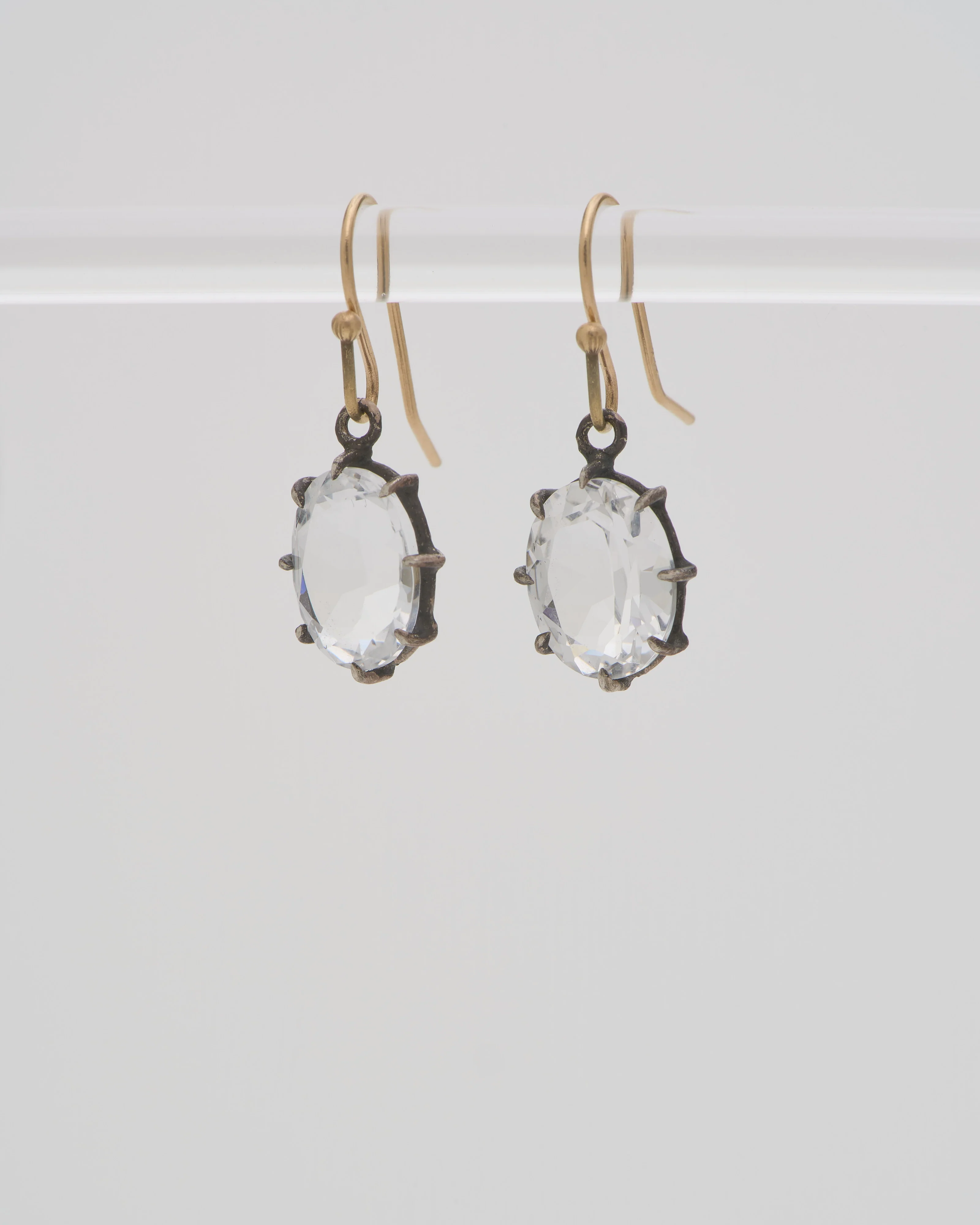 white topaz faceted oval north/south earrings - Image 5