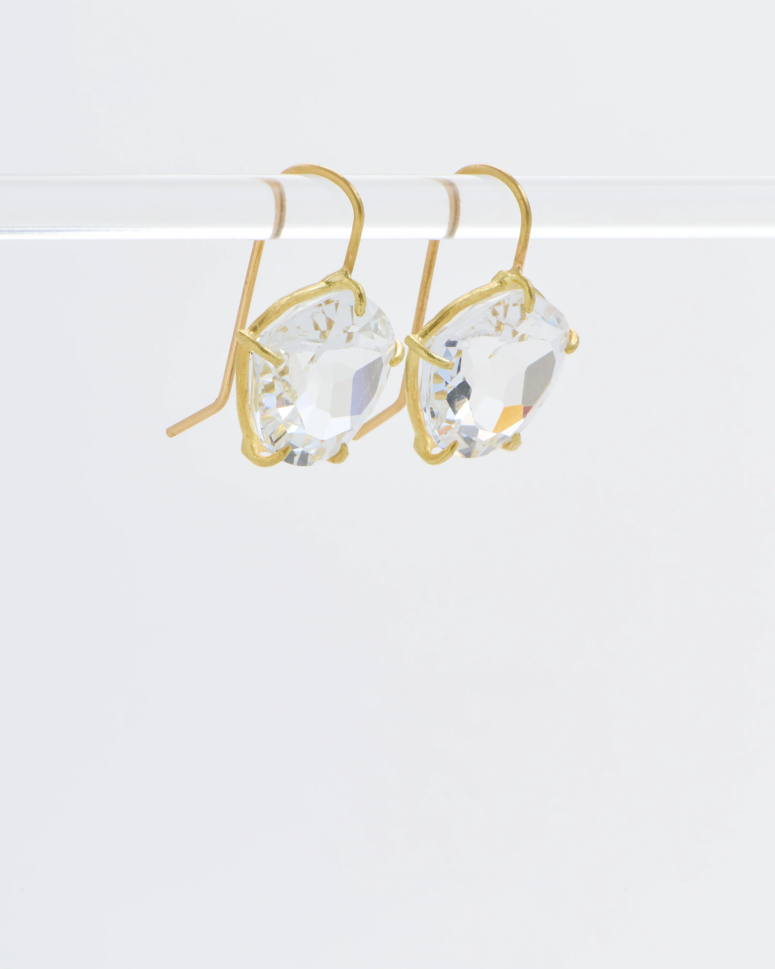 white topaz petal earring - Image 2