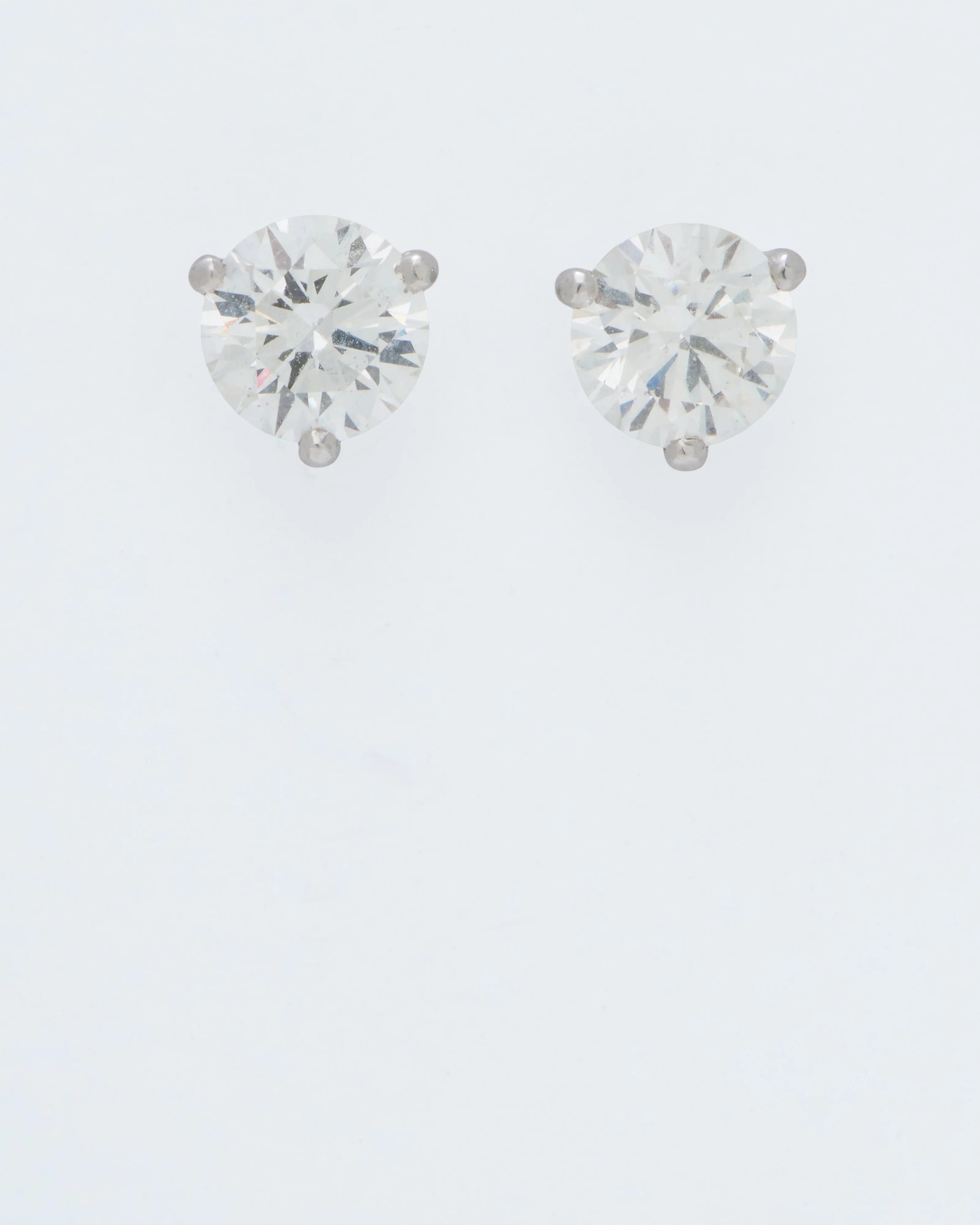platinum diamond studs - Image 3
