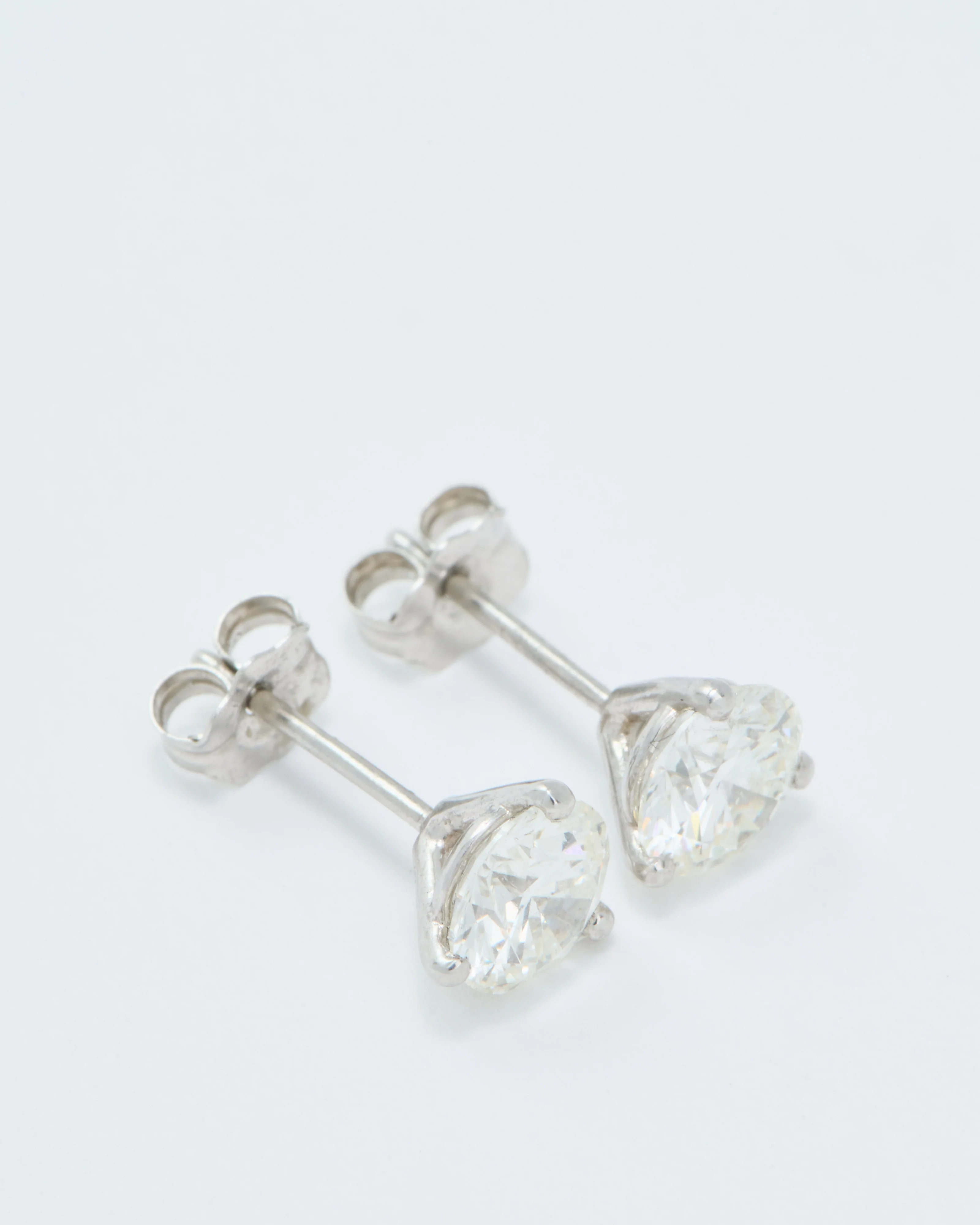 platinum diamond studs - Image 6