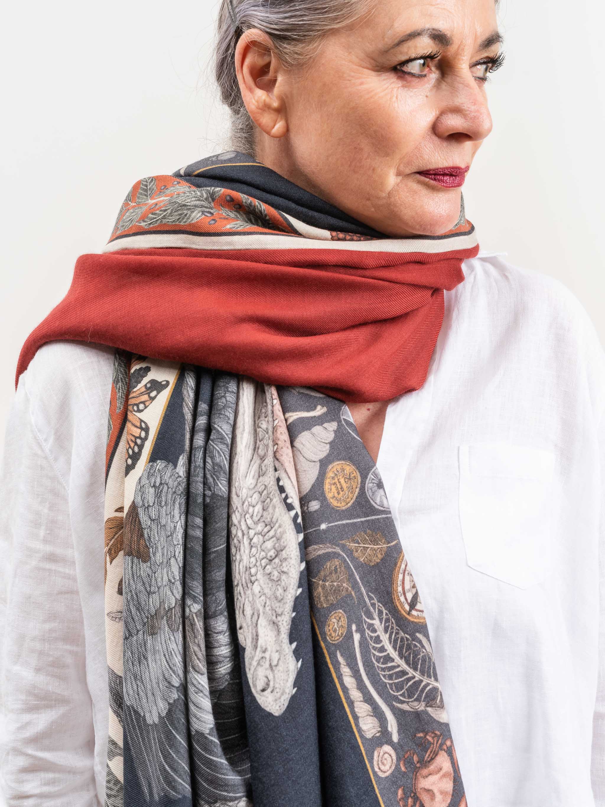 alligator's empire doubled scarf - Image 3