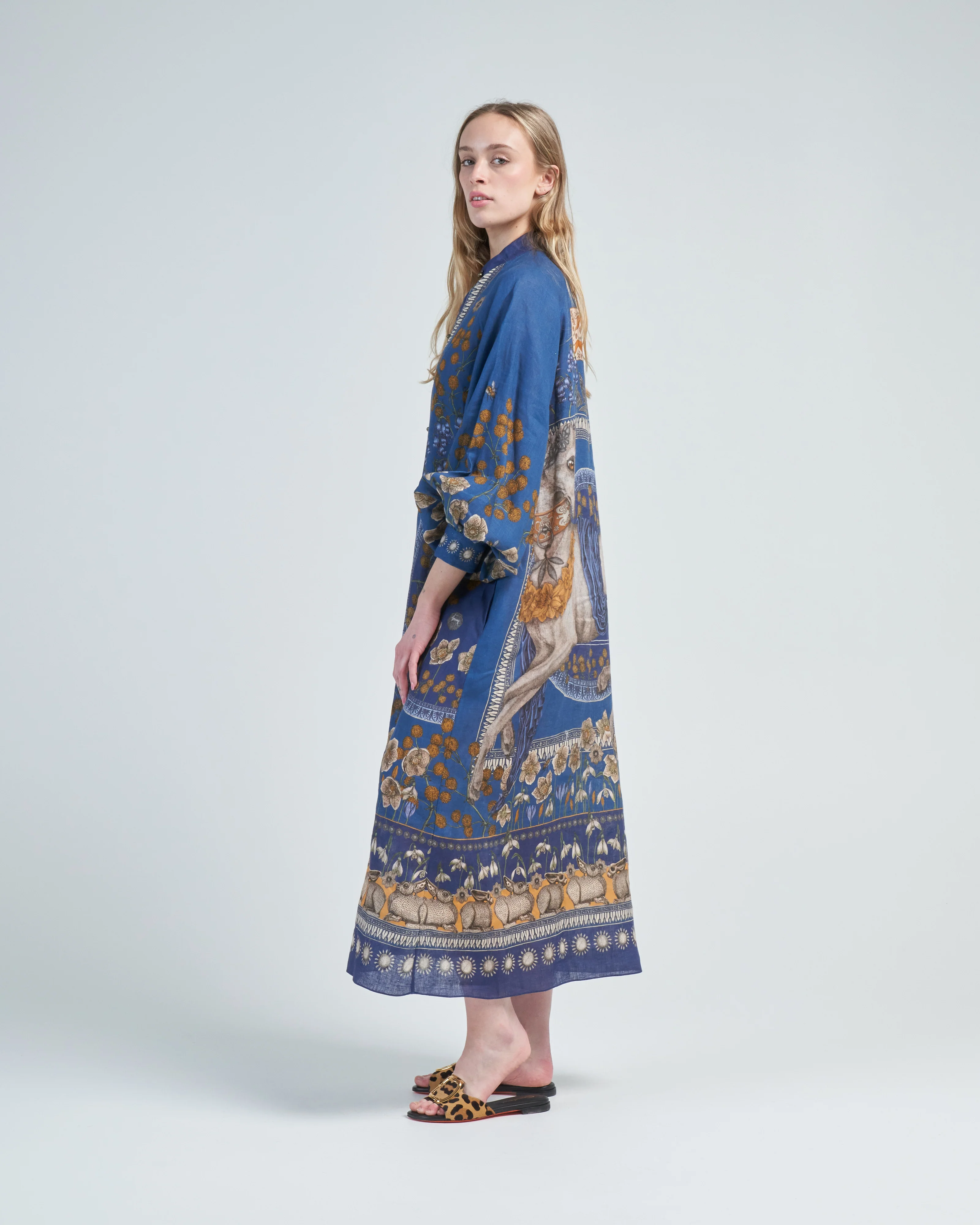 honouring argos robe - Image 3